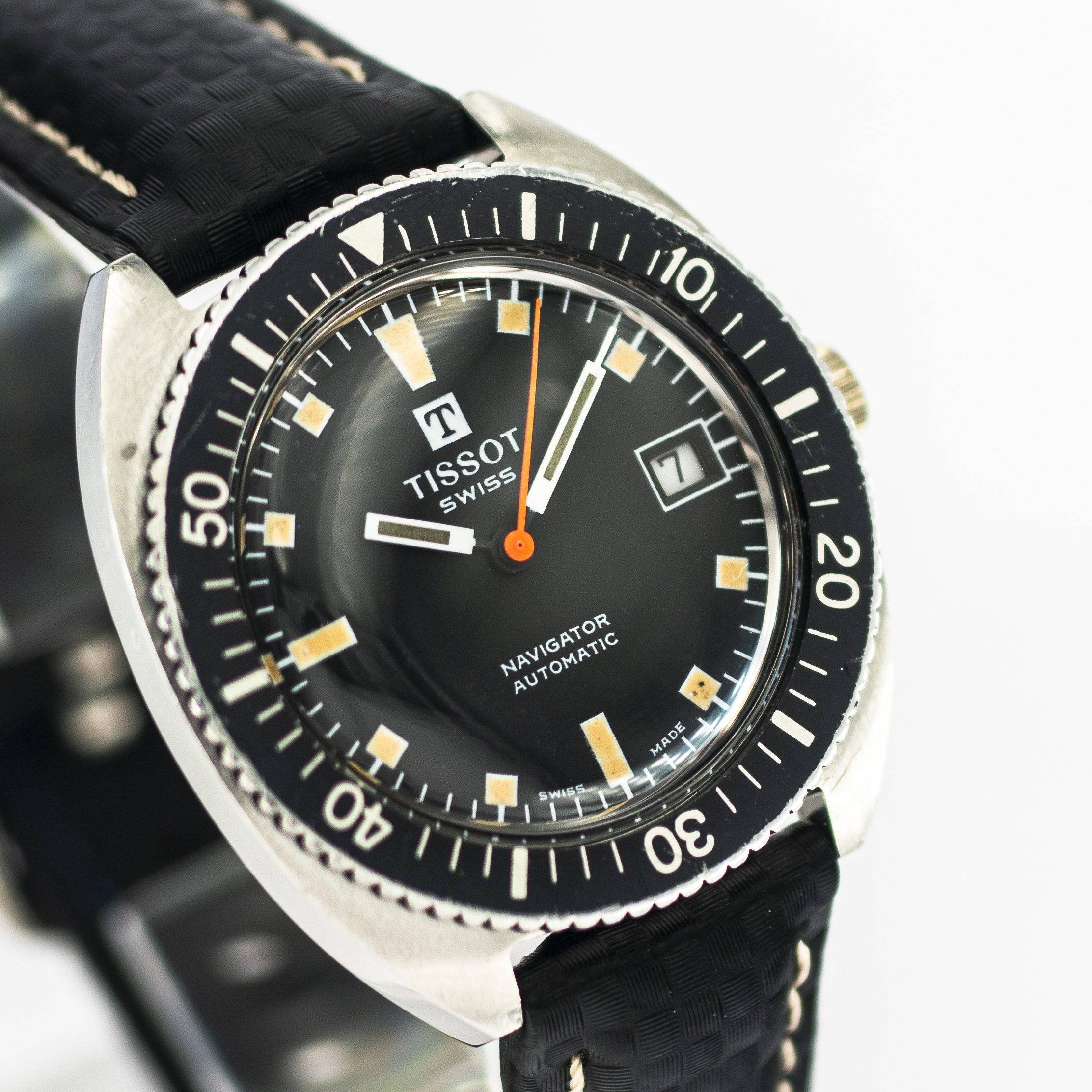 1279_marcels_watch_group_vintage_wristwatch_1971_tissot_44646-1X_navigator_skindiver_dial_04