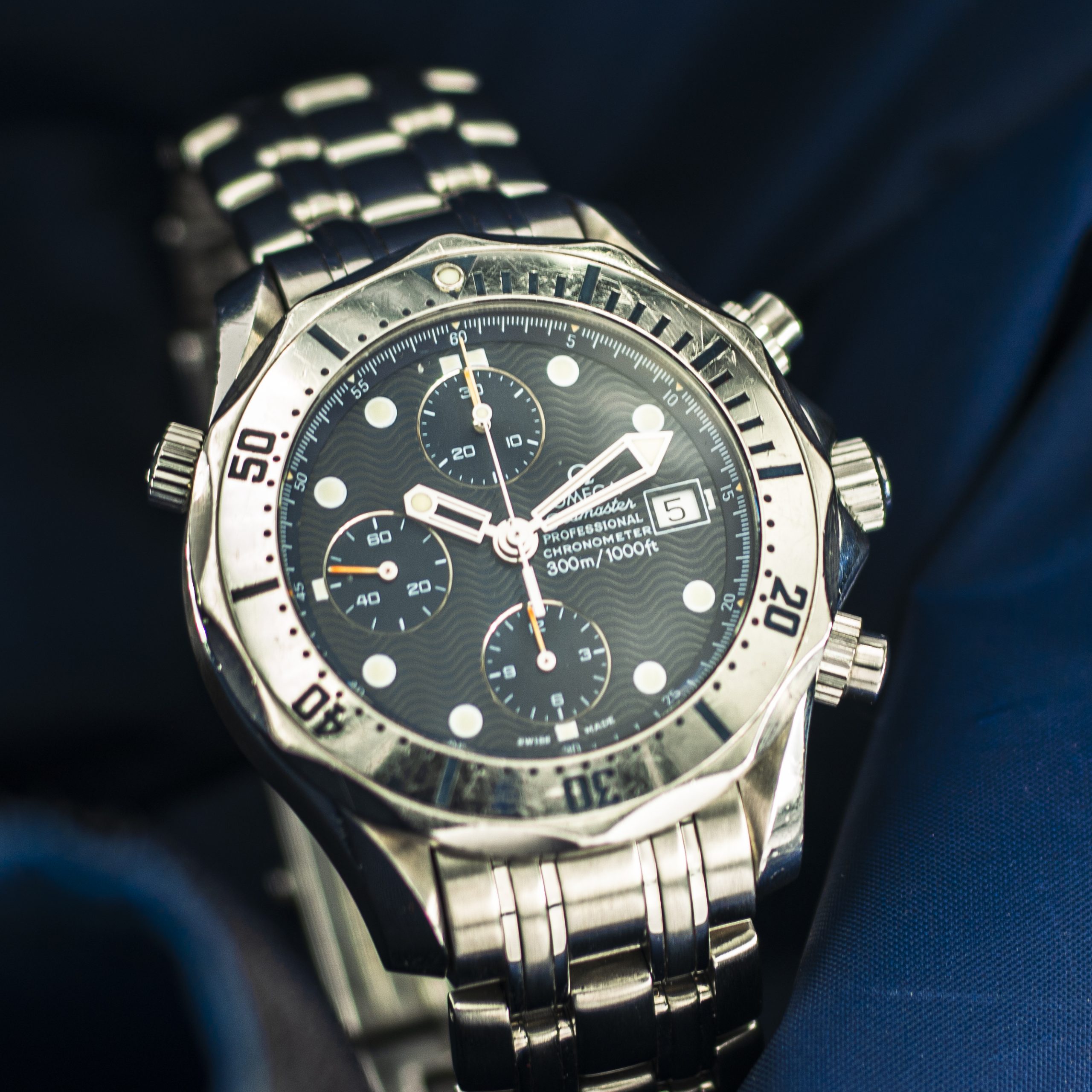 1283_marcels_watch_group_wrist_watch_1999_omega_2598.80professional_seamaster_300m_chronograph_dial_03