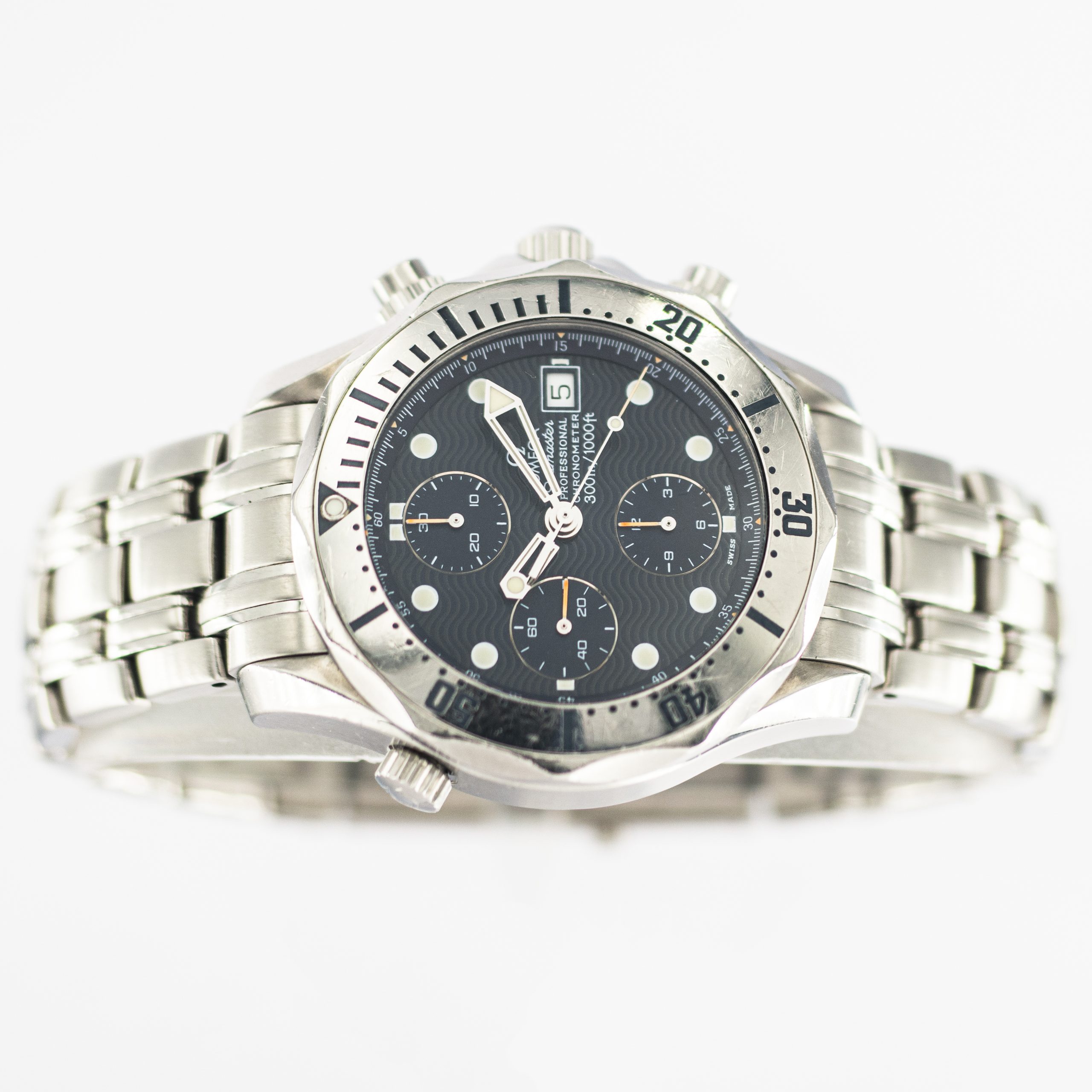 1283_marcels_watch_group_wrist_watch_1999_omega_2598.80professional_seamaster_300m_chronograph_dial_09