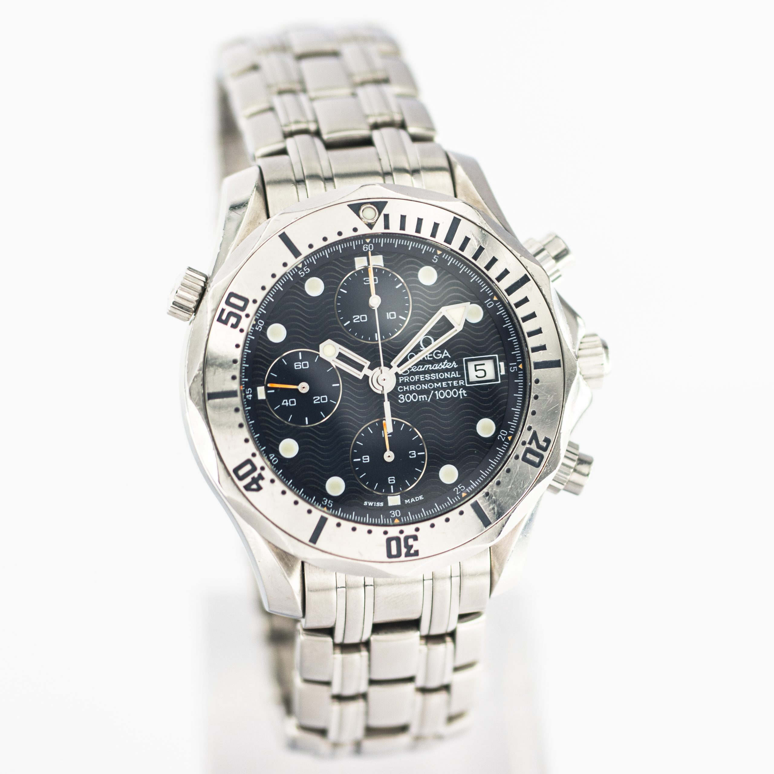 1283_marcels_watch_group_wrist_watch_1999_omega_2598.80professional_seamaster_300m_chronograph_dial_13