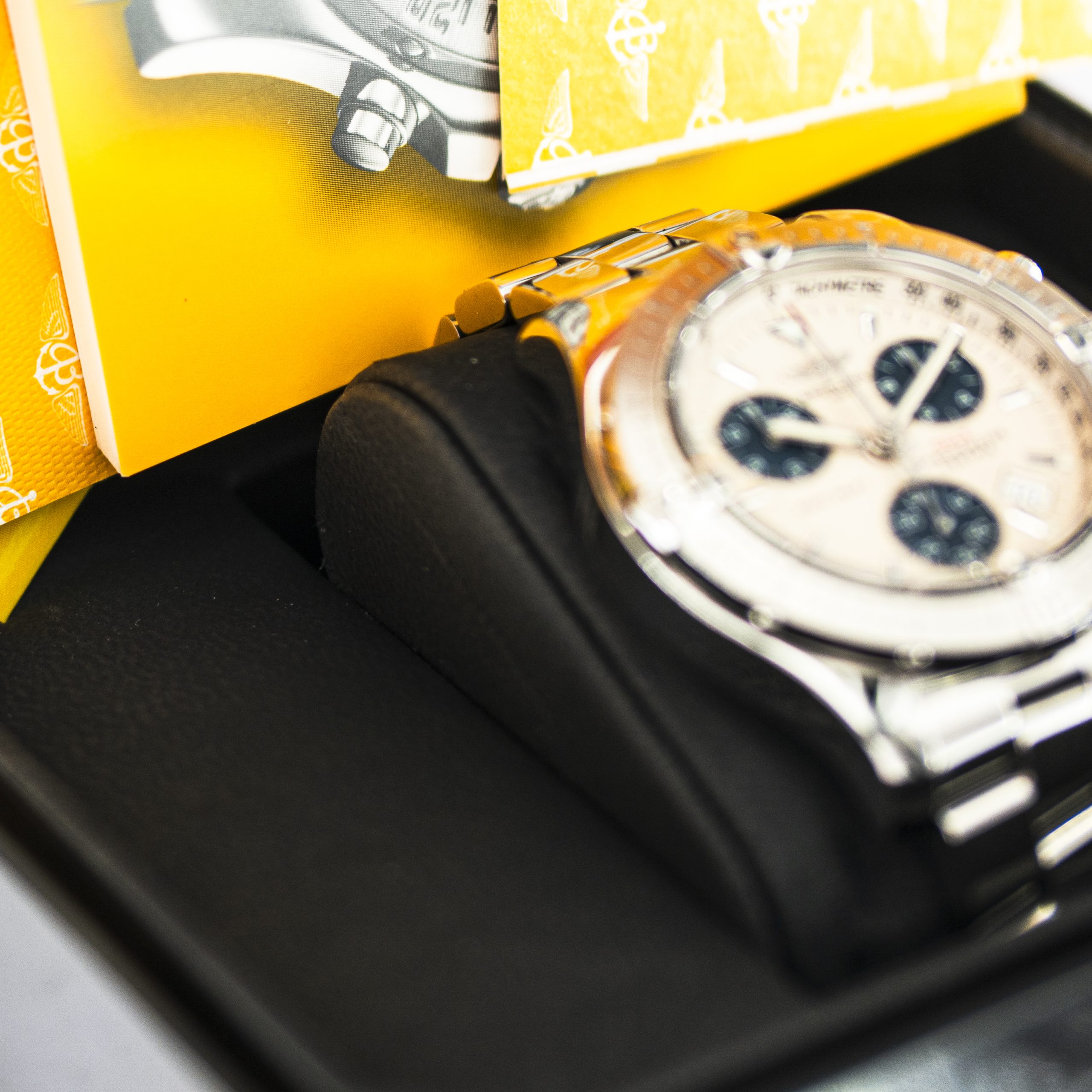 1303_marcels_watch_group_pre-owned_2006_breitling_A73380_colt_chronograph_box_02-scaled.jpg