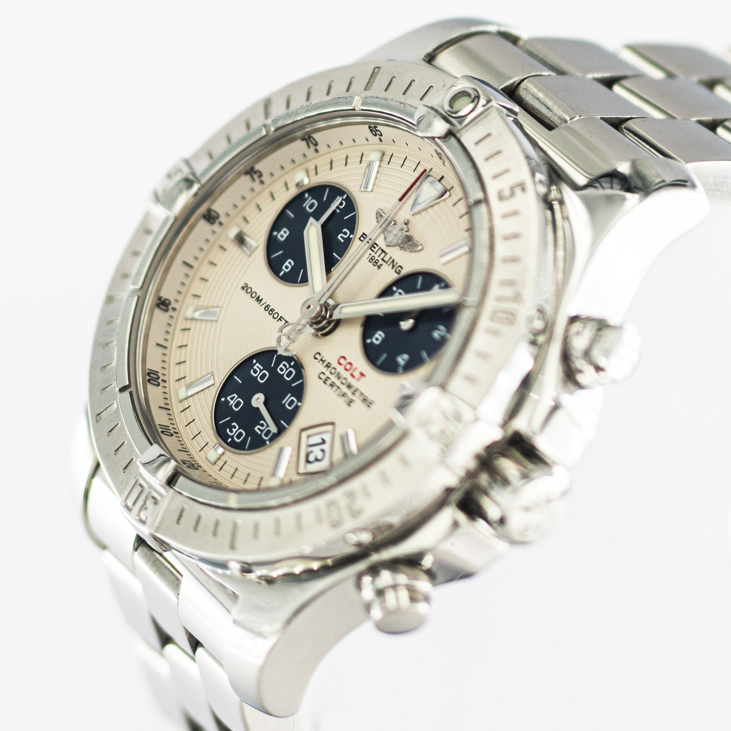 1303_marcels_watch_group_pre-owned_2006_breitling_A73380_colt_chronograph_dial_08.jpg
