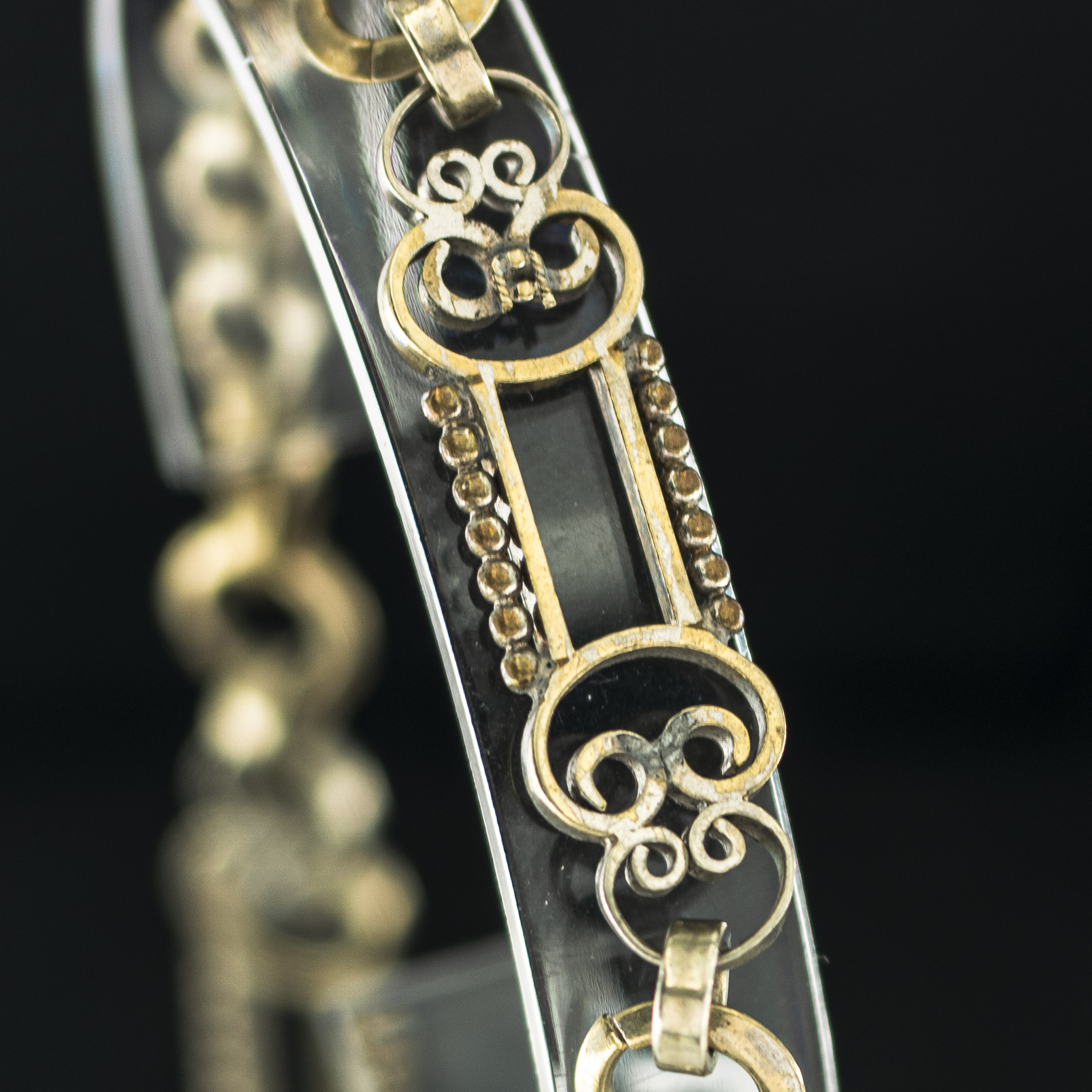 STR0100_marcels_watch_group_pocket_watch_chain_decorated_03