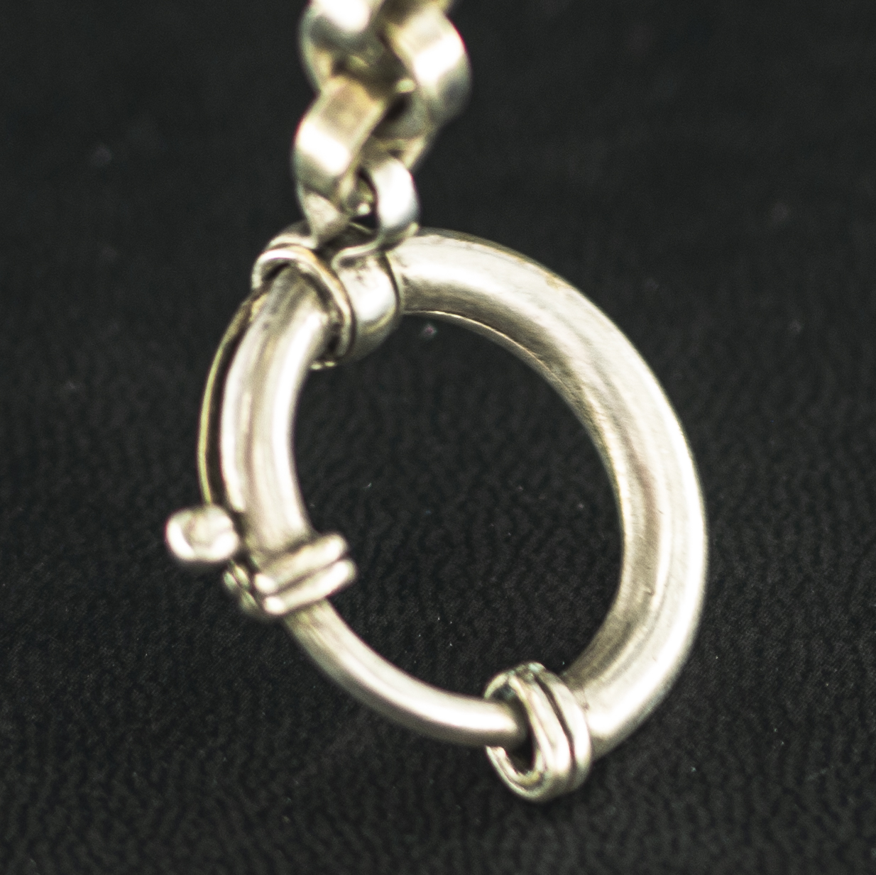 STR0100_marcels_watch_group_pocket_watch_chain_decorated_10