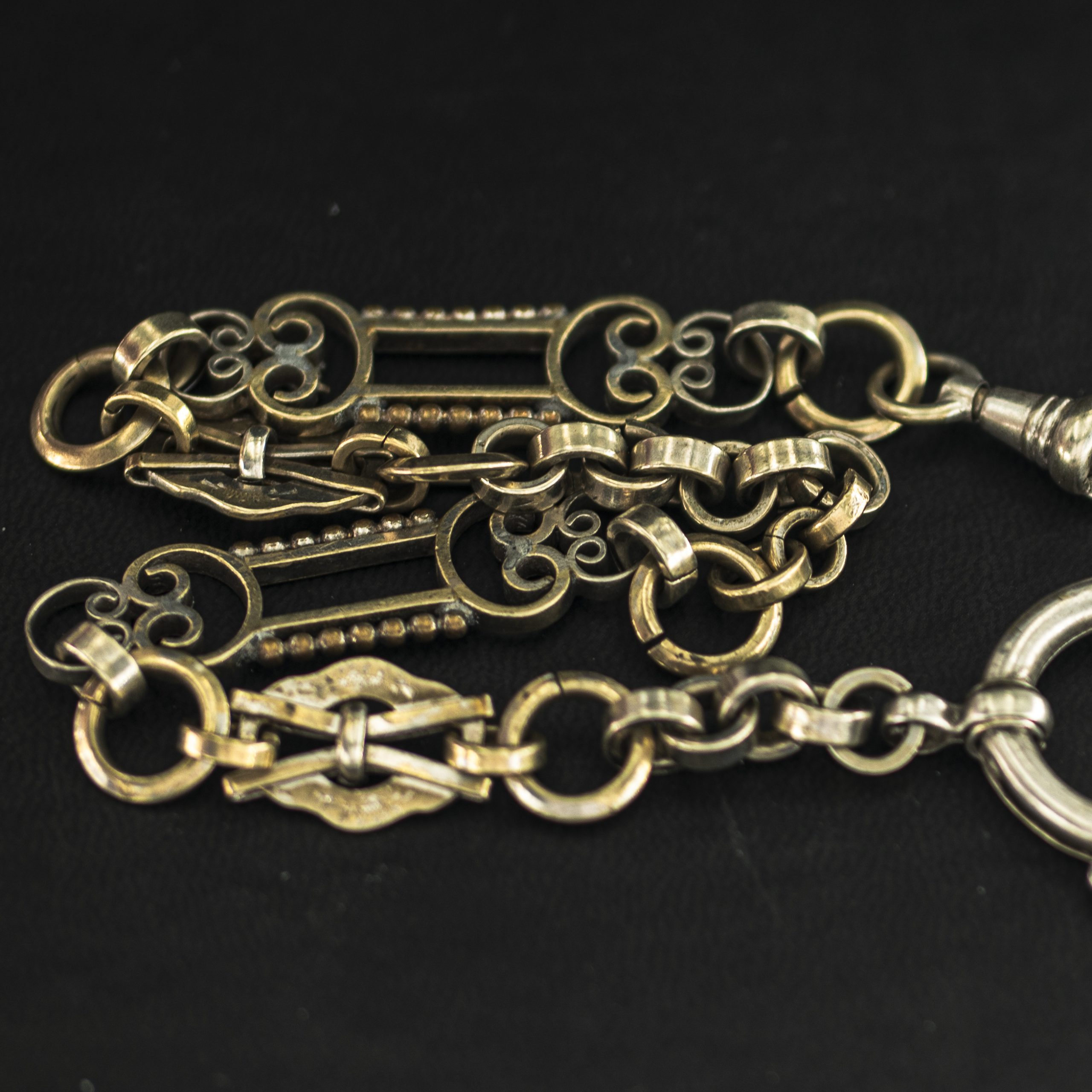 STR0100_marcels_watch_group_pocket_watch_chain_decorated_15