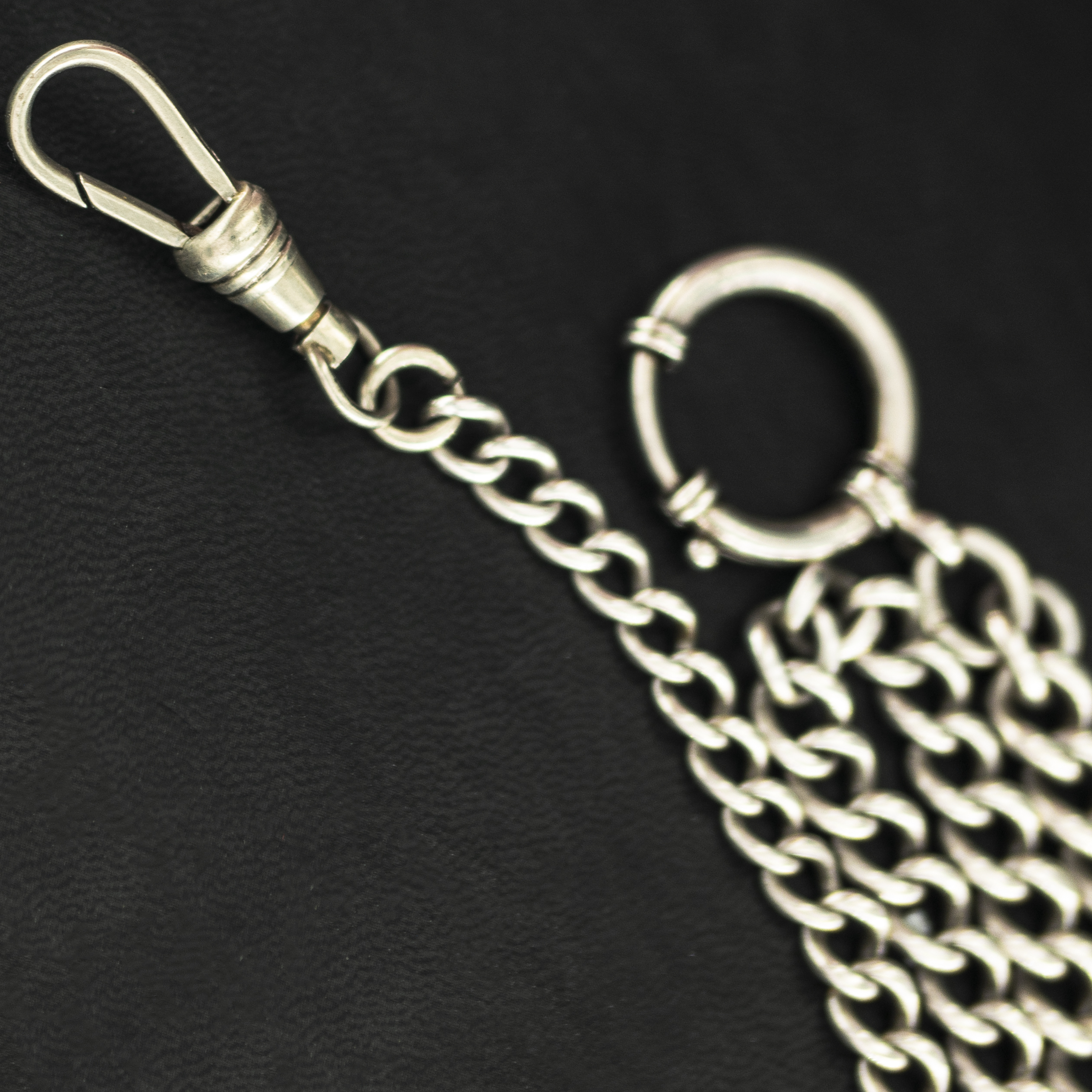 STR0102_marcels_watch_group_0830_silver_pocket_watch_chain_graduated_curb_link_09