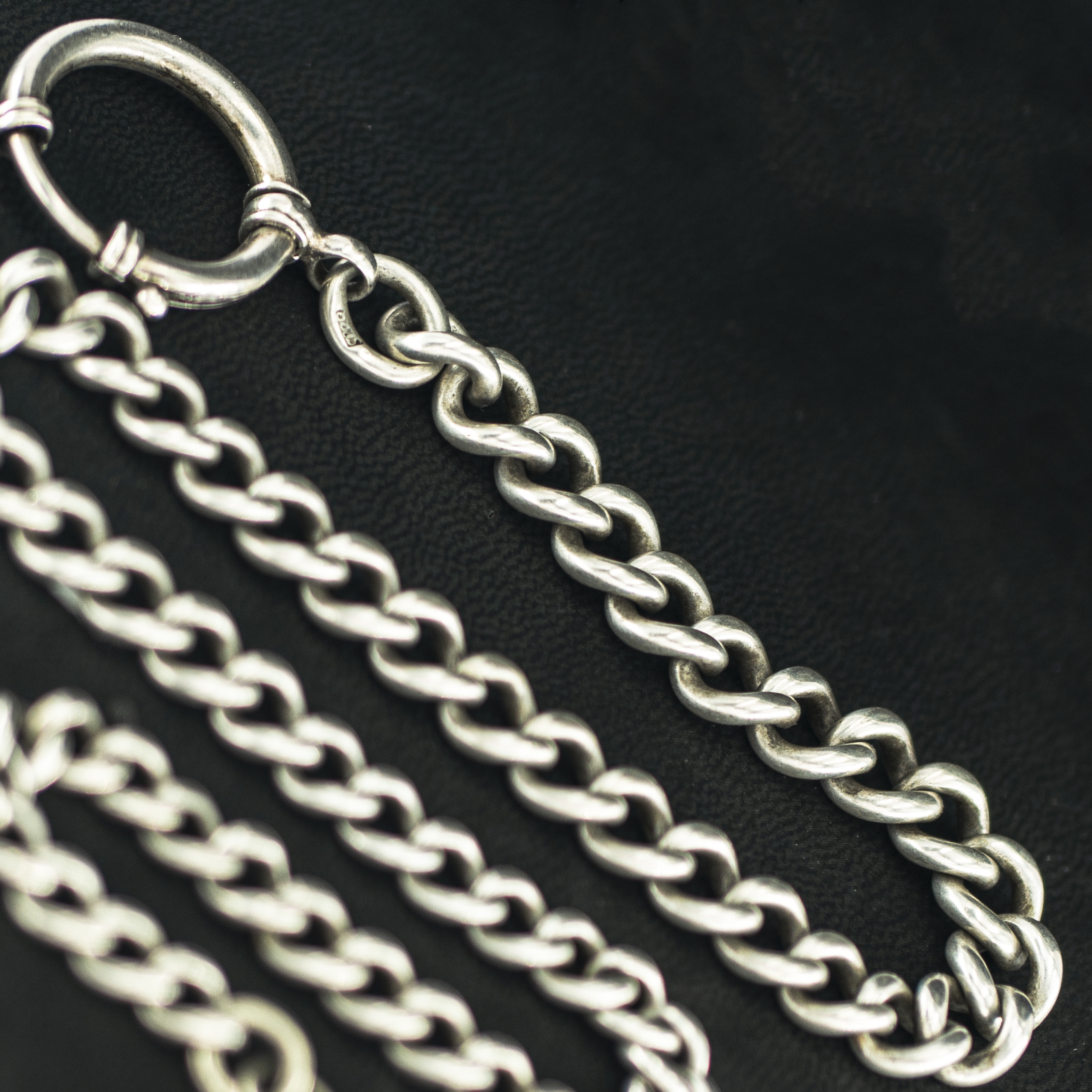 STR0102_marcels_watch_group_0830_silver_pocket_watch_chain_graduated_curb_link_11