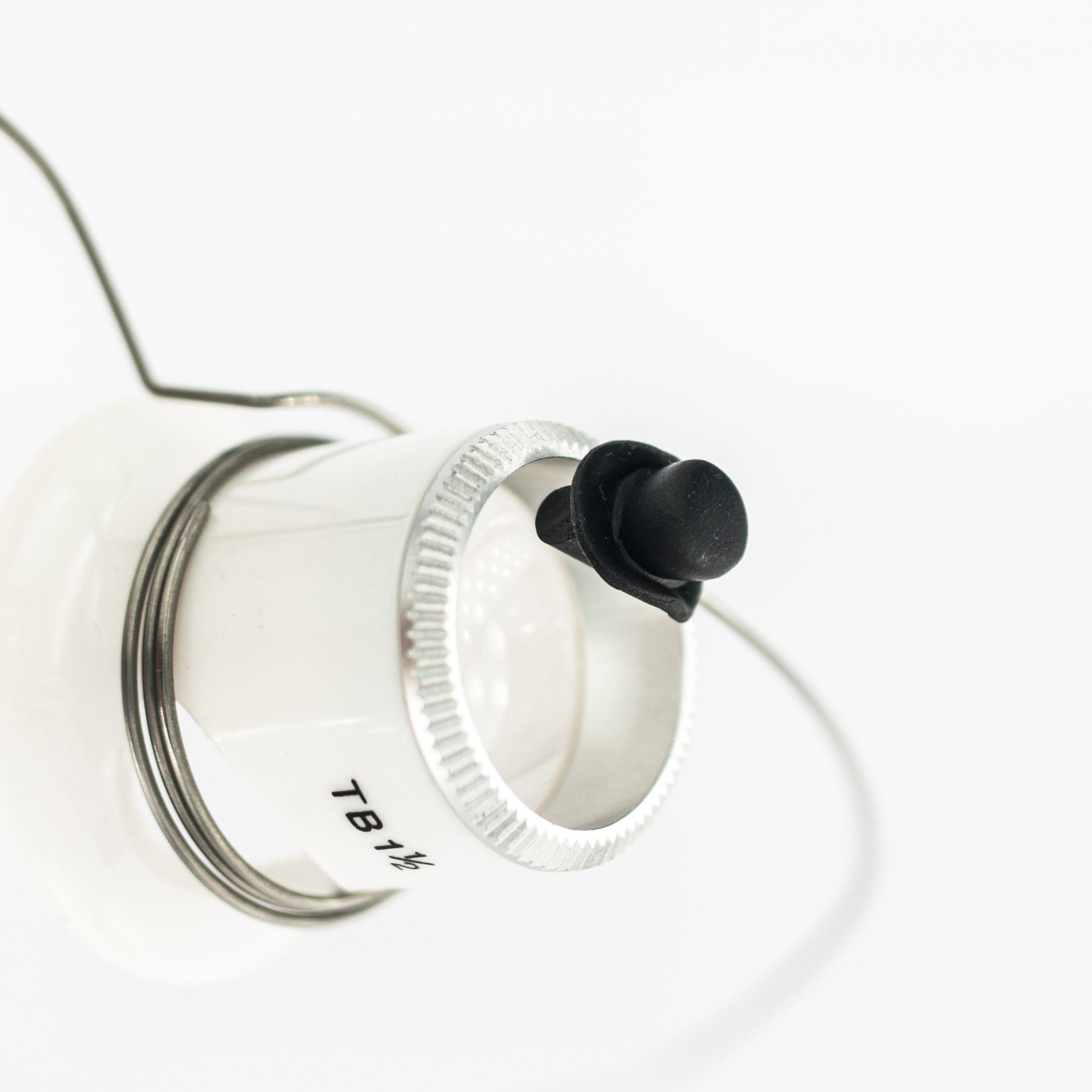 marcels_watch_group_eyeglass_loupe_holder_head_band_end_hat_03