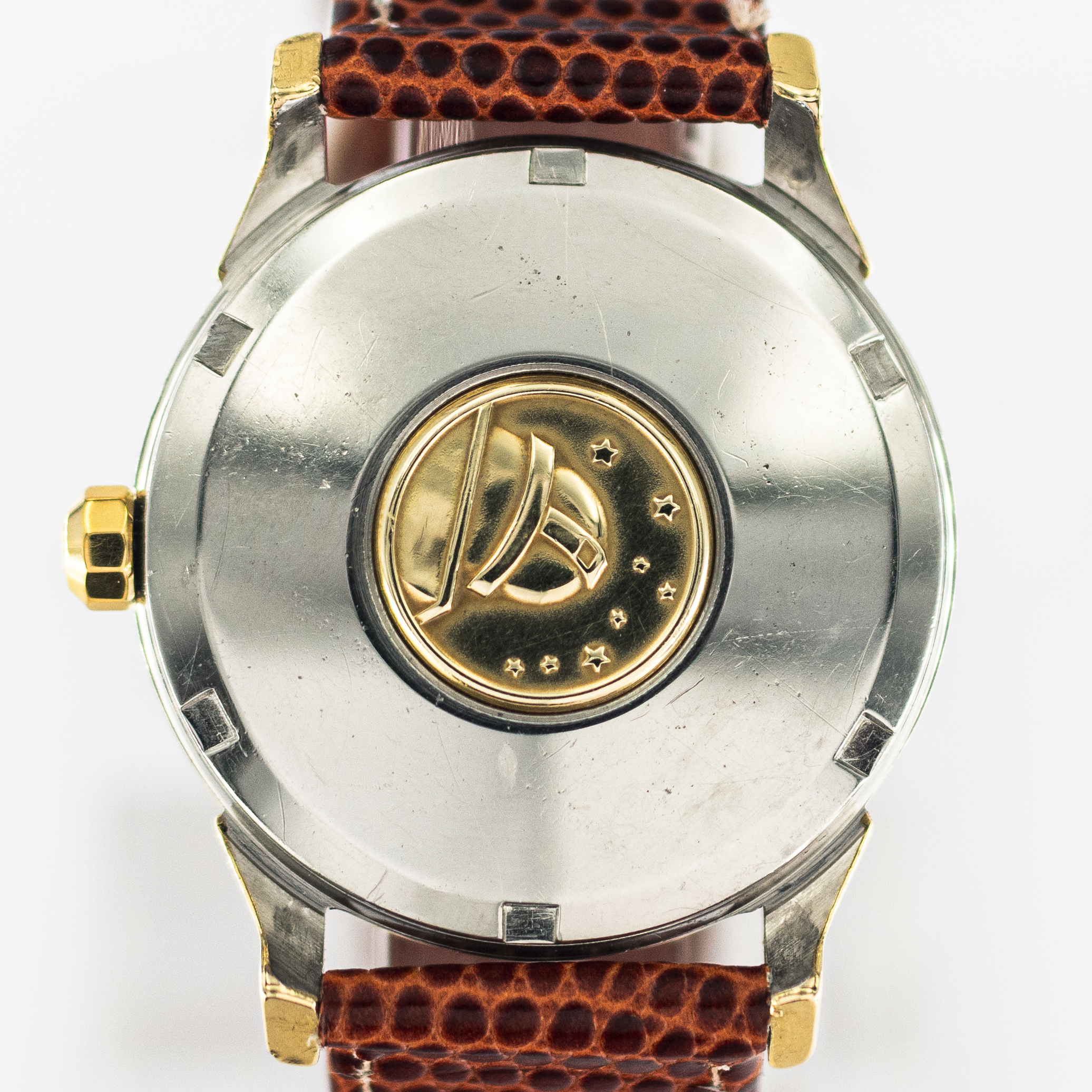 2198_marcels_watch_group_vintage_wristwatch_1963_omega_168.005_constellation_pie_pan_case_back_01