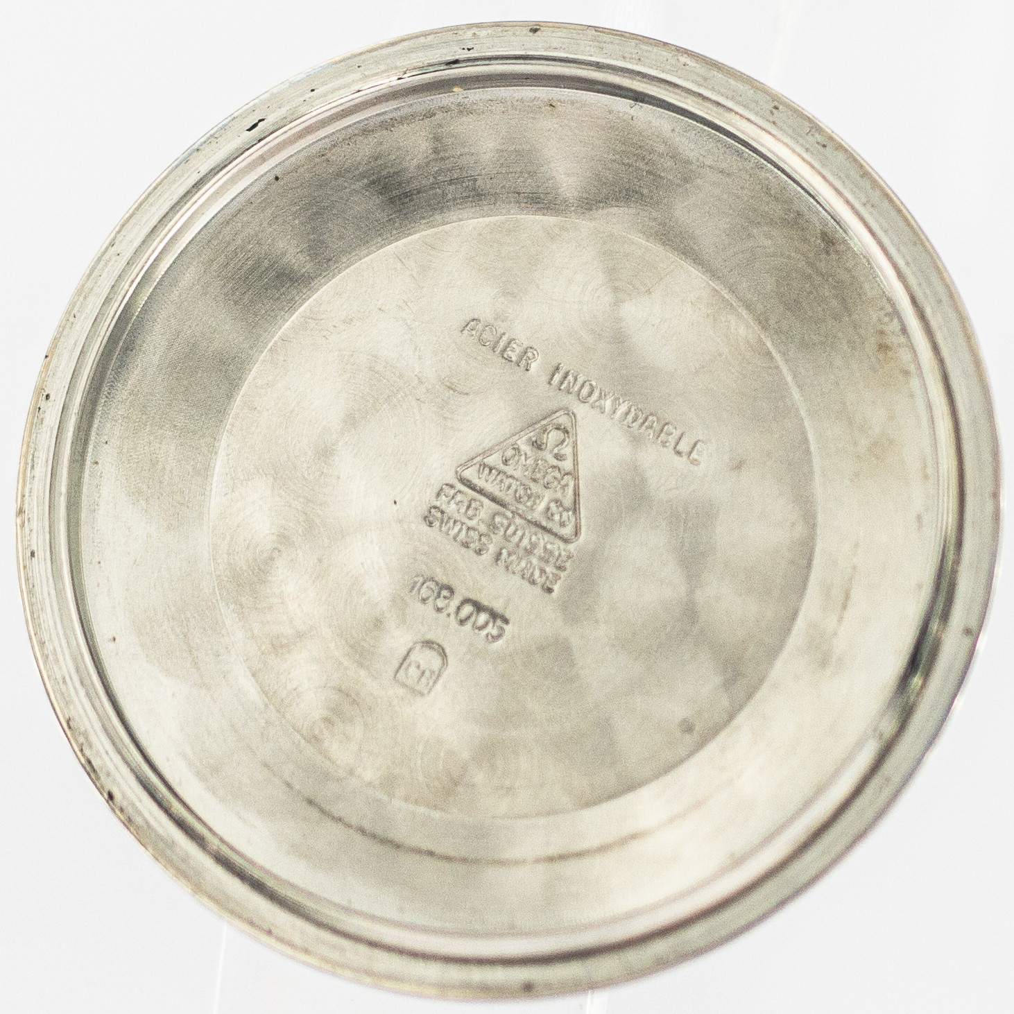 2198_marcels_watch_group_vintage_wristwatch_1963_omega_168.005_constellation_pie_pan_case_back_05