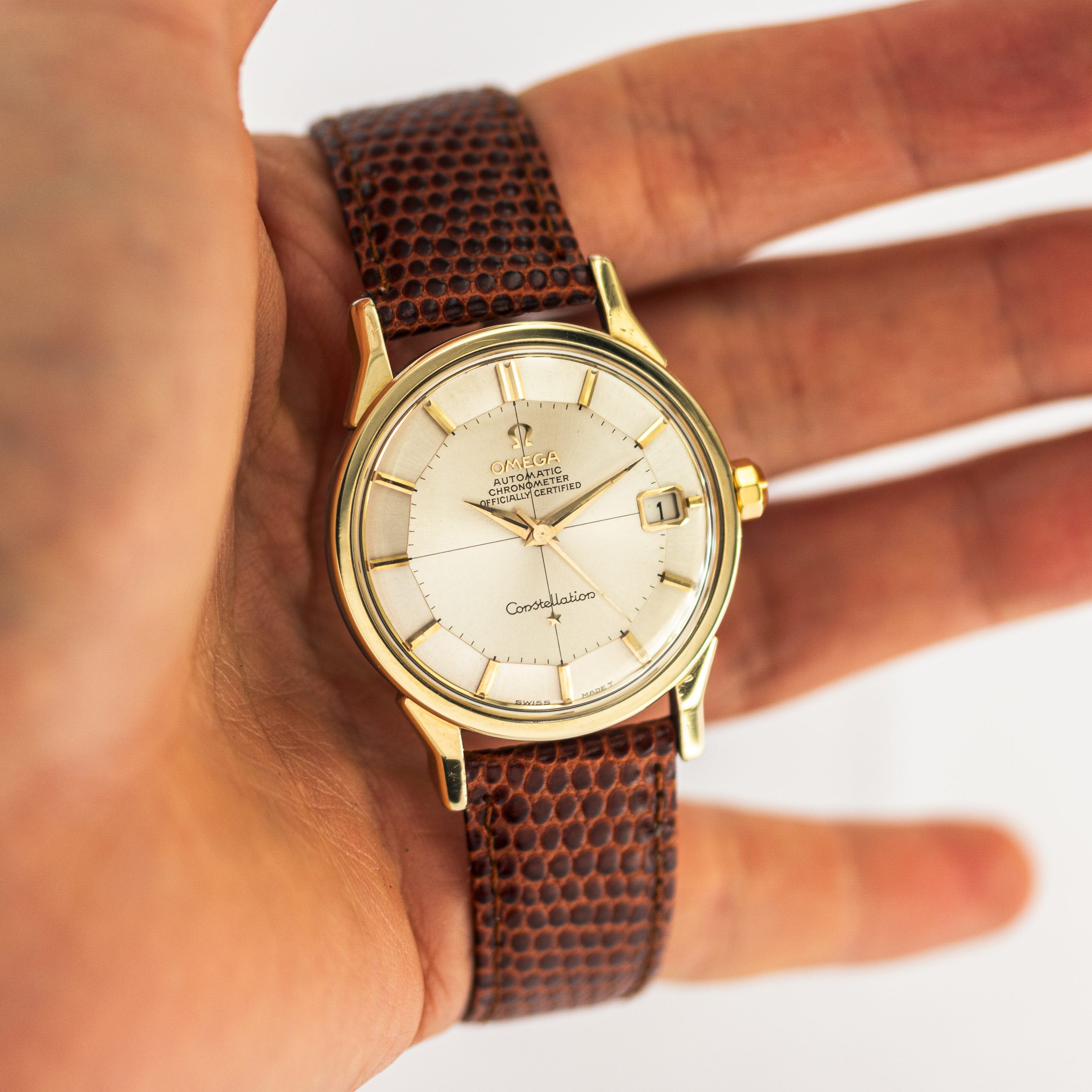 2198_marcels_watch_group_vintage_wristwatch_1963_omega_168.005_constellation_pie_pan_dial_01