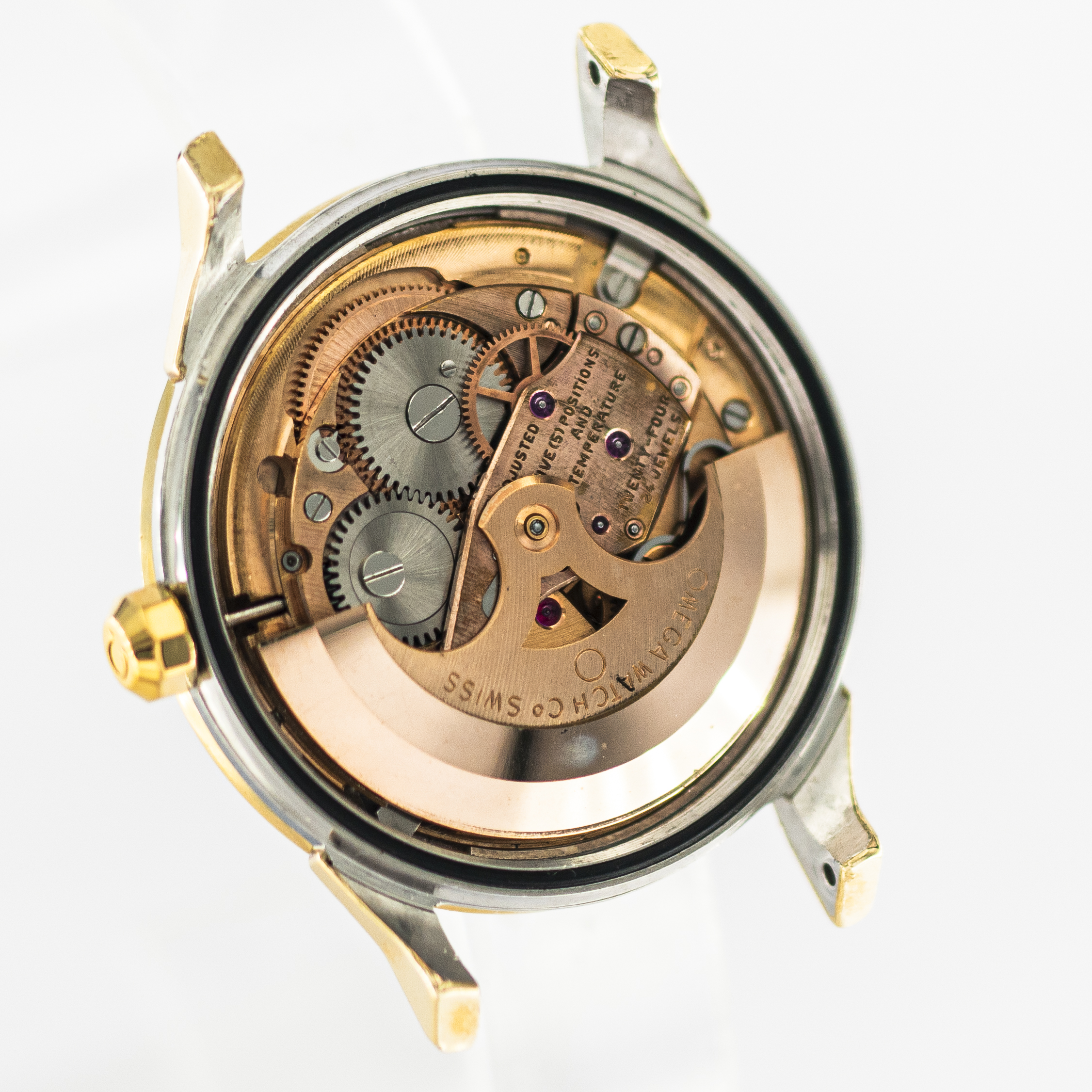 2198_marcels_watch_group_vintage_wristwatch_1963_omega_168.005_constellation_pie_pan_movement_02