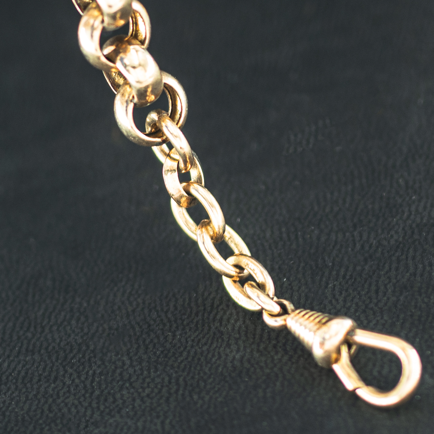 STR0109_marcels_watch_group_gold_plated_pocket_watch_pea_link_03