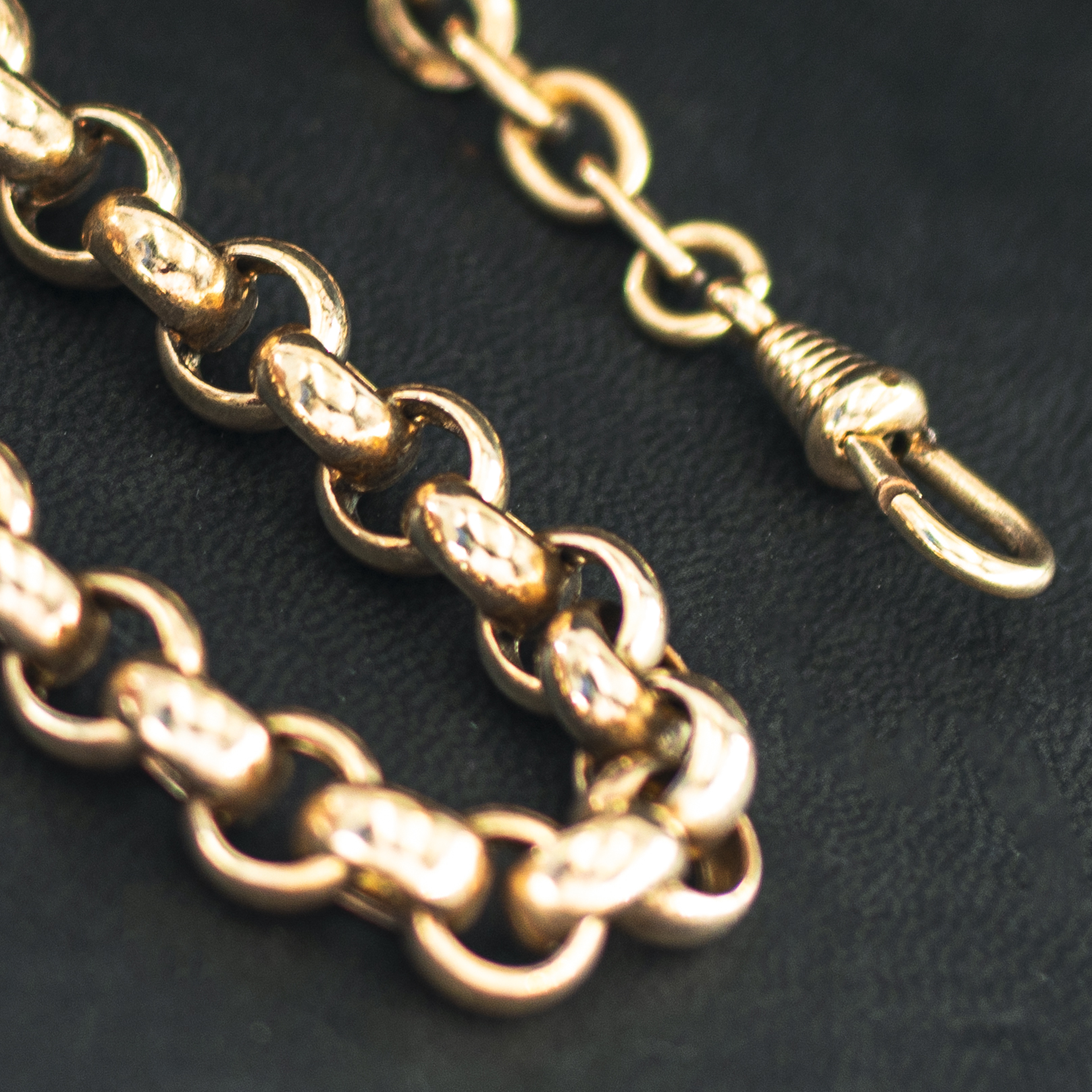 STR0109_marcels_watch_group_gold_plated_pocket_watch_pea_link_06