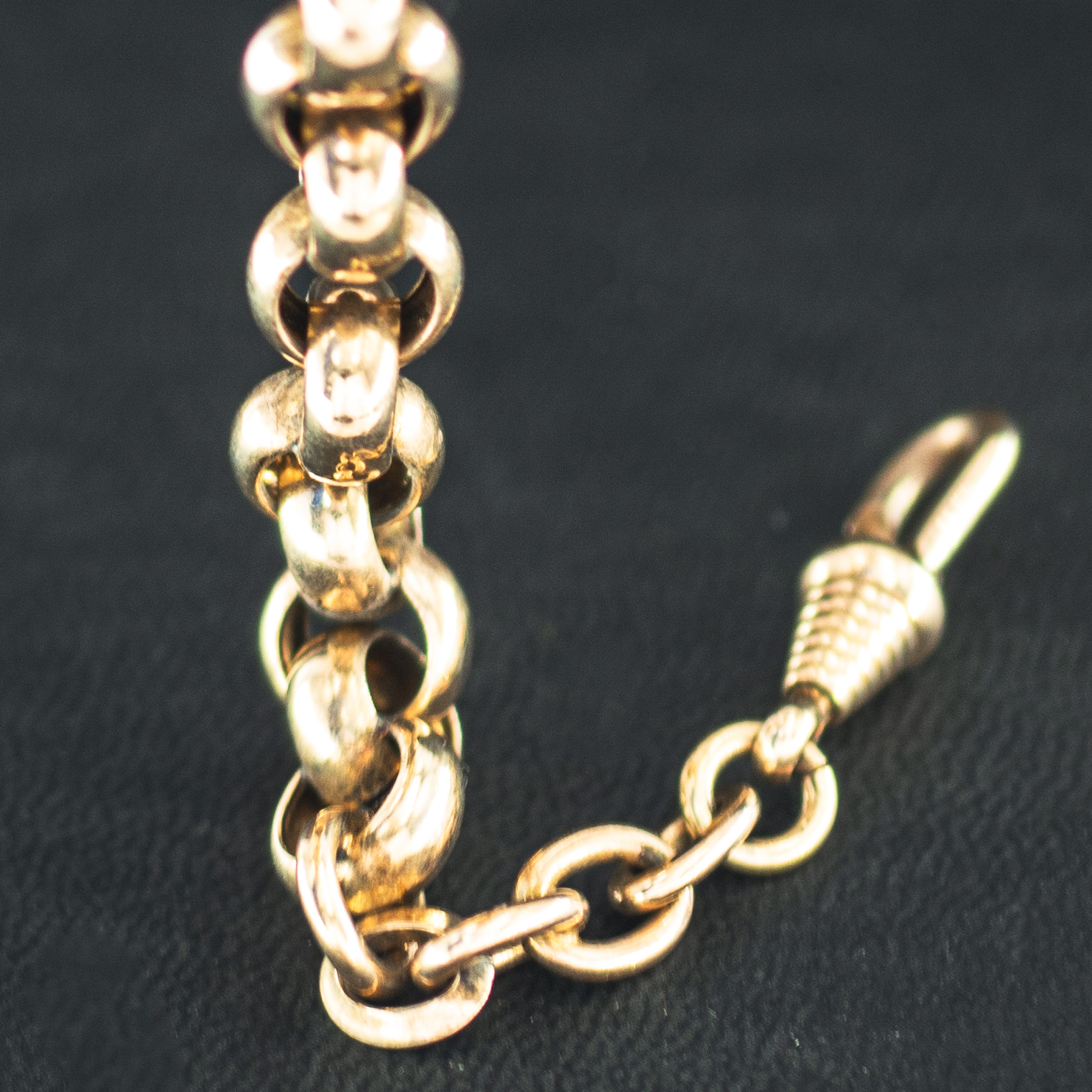 STR0109_marcels_watch_group_gold_plated_pocket_watch_pea_link_09