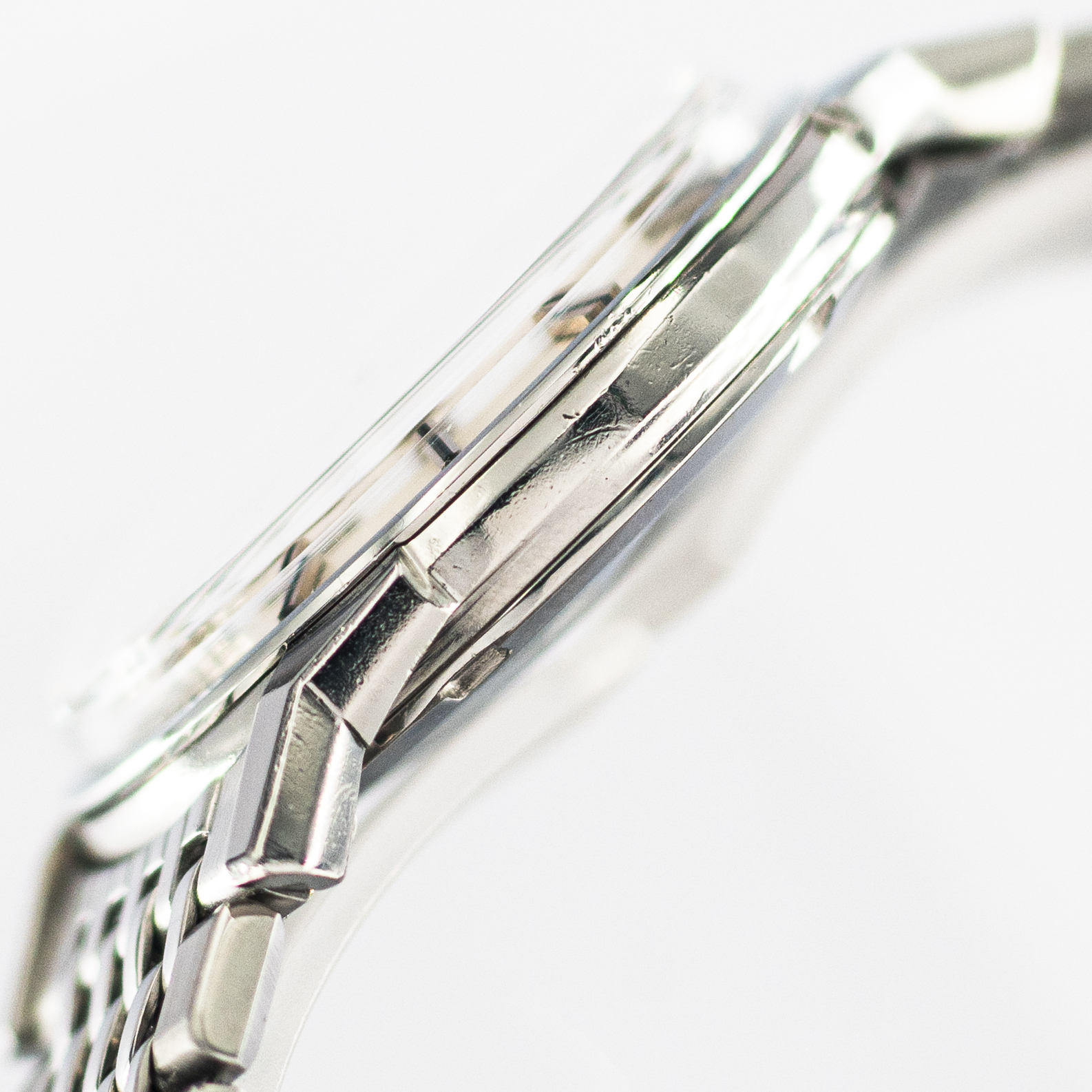 1299_marcels_watch_group_vintage_wristwatch_1966_omega_168.005_constellation_pie_pan_case_side_01