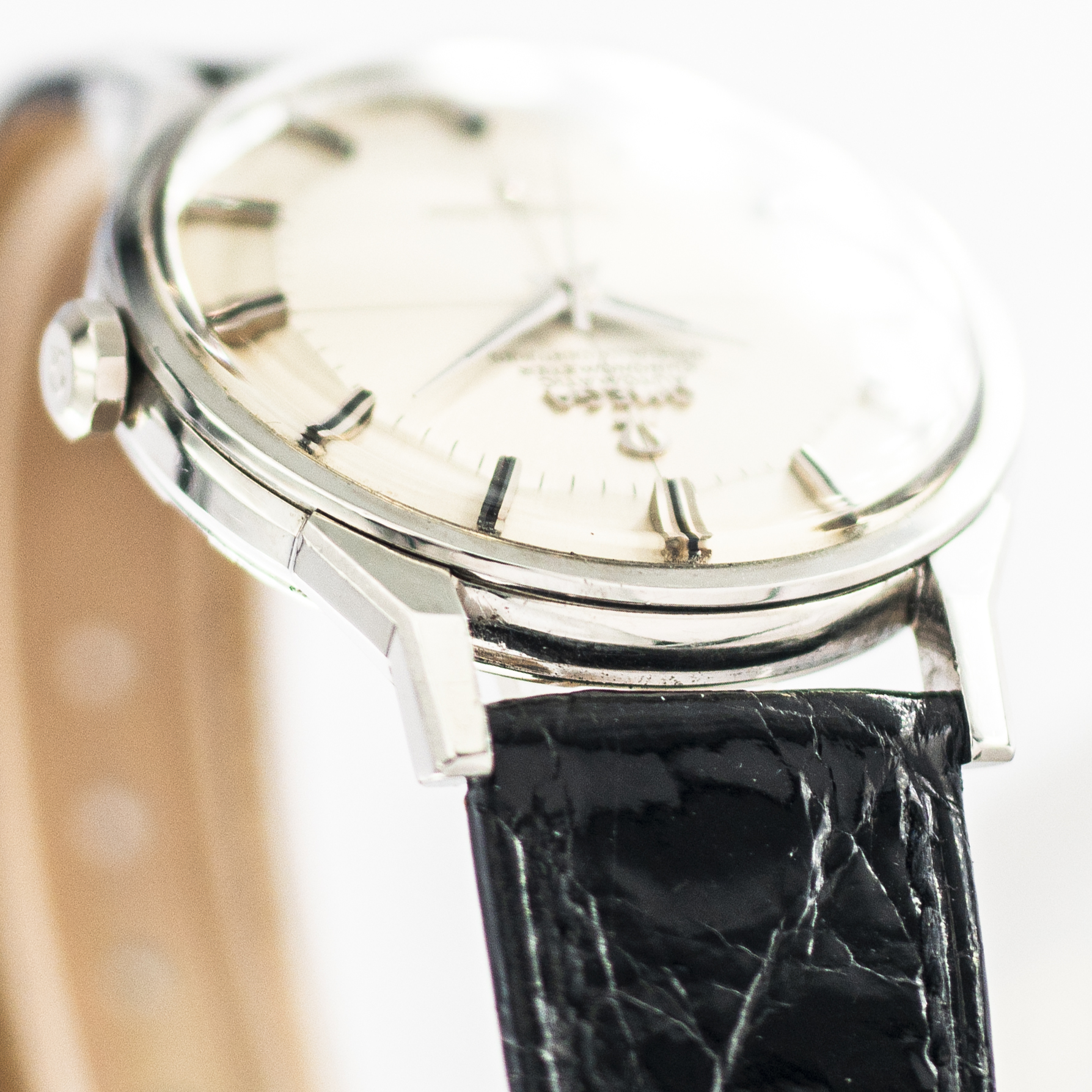 1330_marcels_watch_group_vintage_watch_1963_omega_167.005_constellation_pie_pan_case_side_09