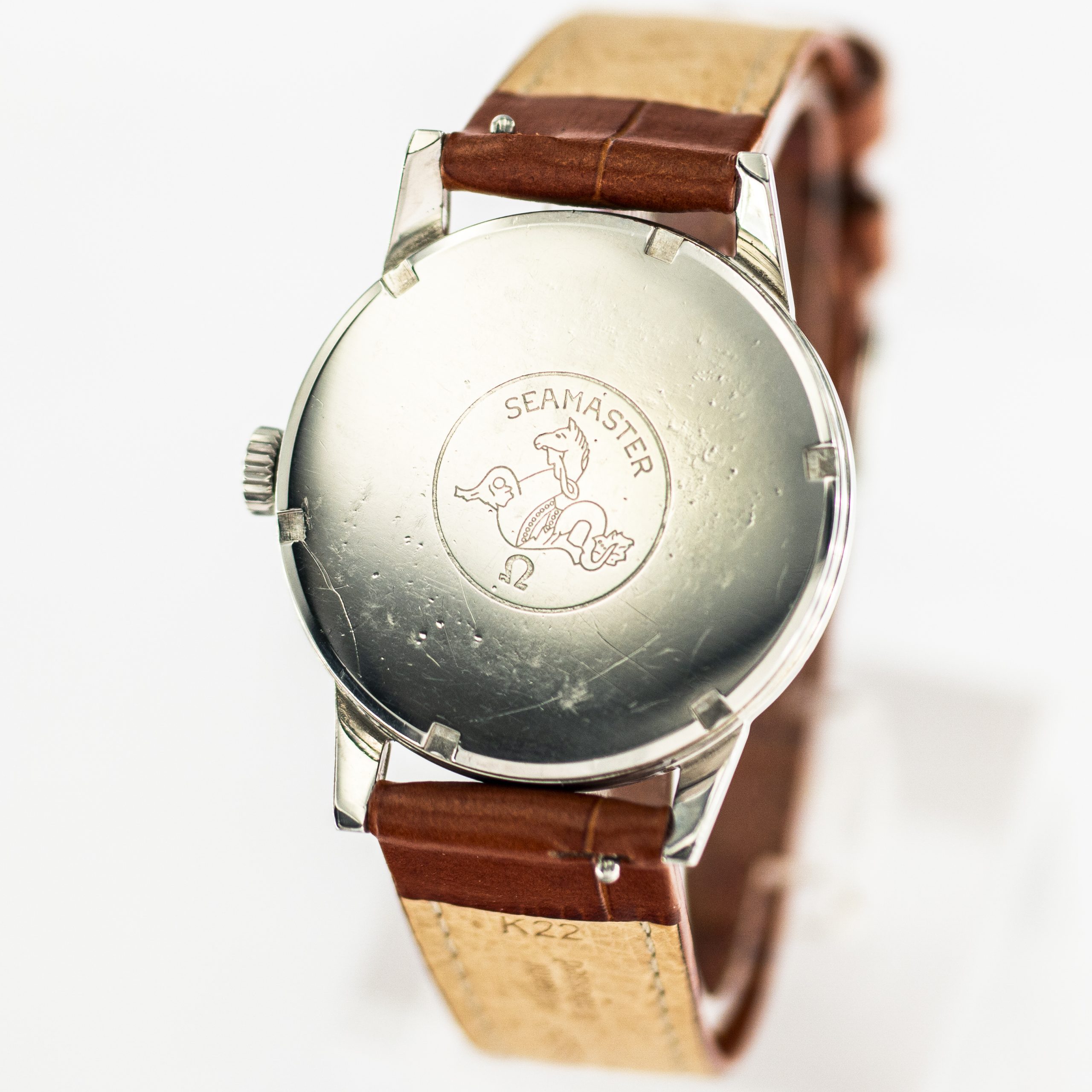 1332_marcels_watch_group_vintage_wristwatch_1963_omega_125.003_seamaster_30_case_back_02