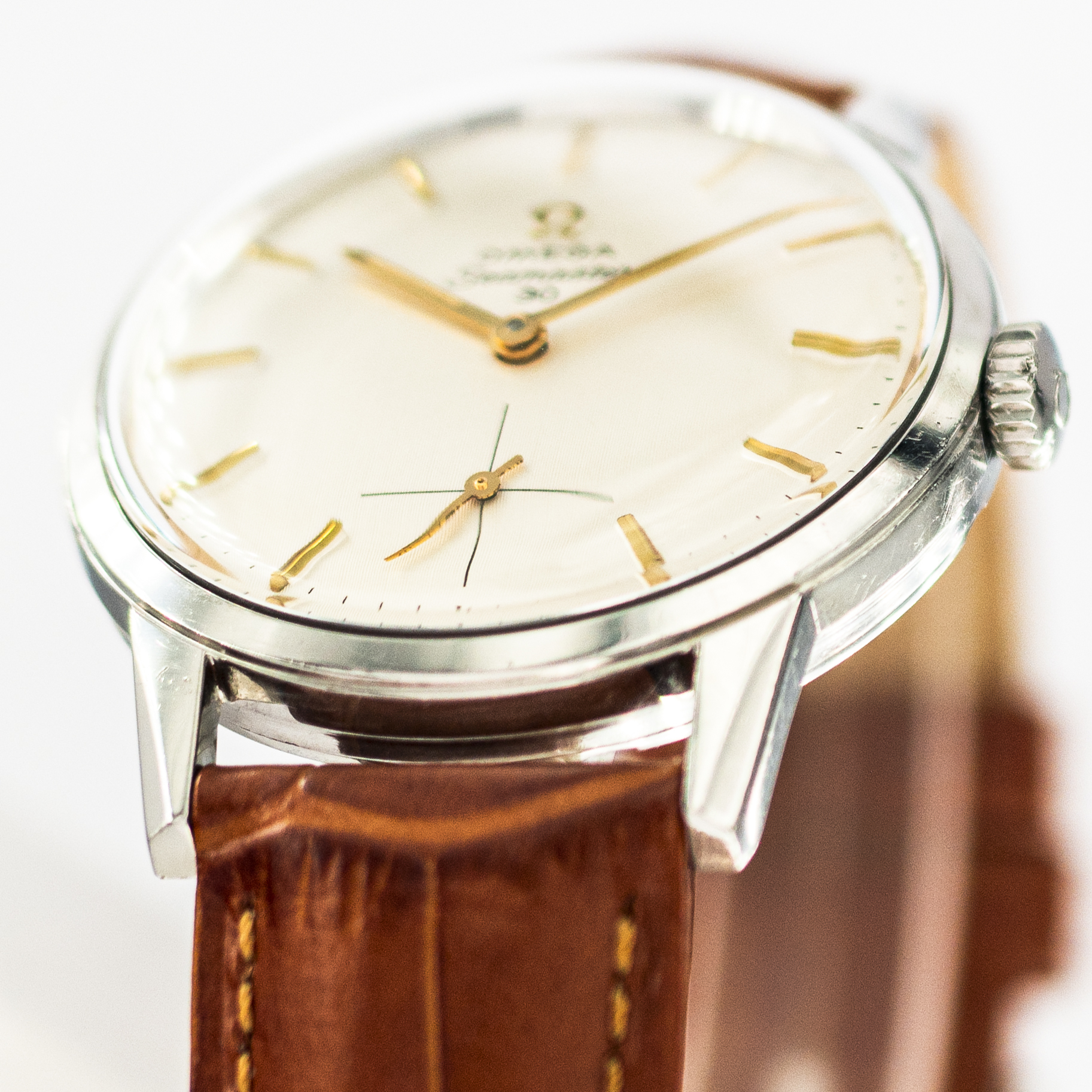 1332_marcels_watch_group_vintage_wristwatch_1963_omega_125.003_seamaster_30_case_side_09