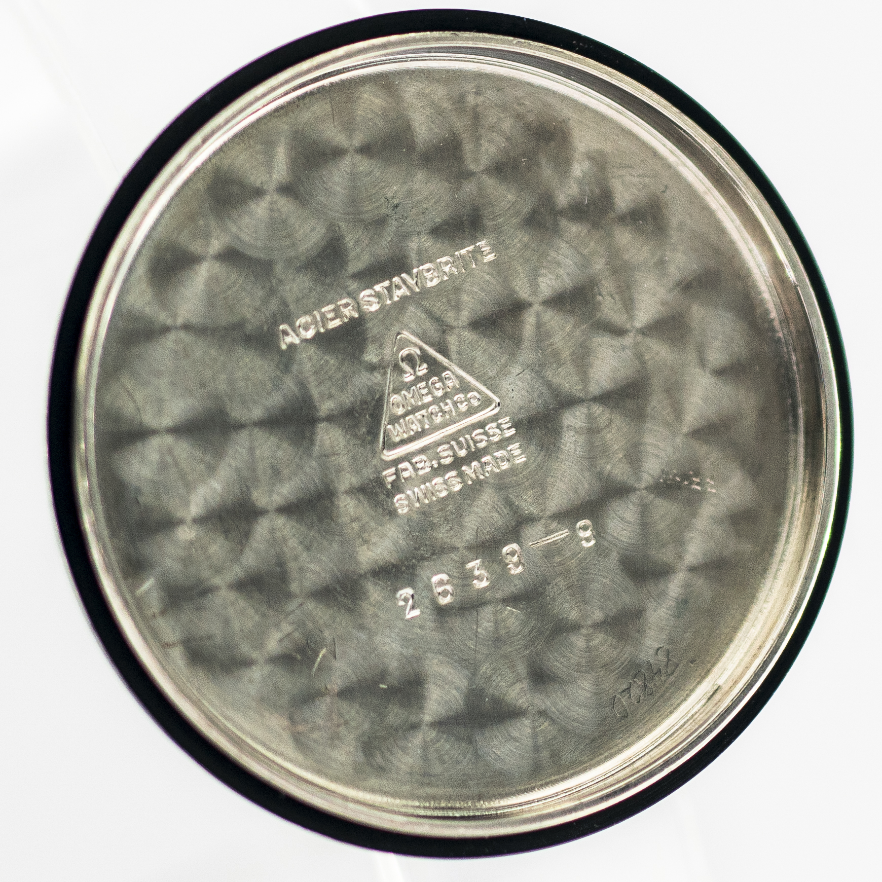 1334_marcels_watch_group_vintage_wristwatch_1952_omega_2639_case_back_06