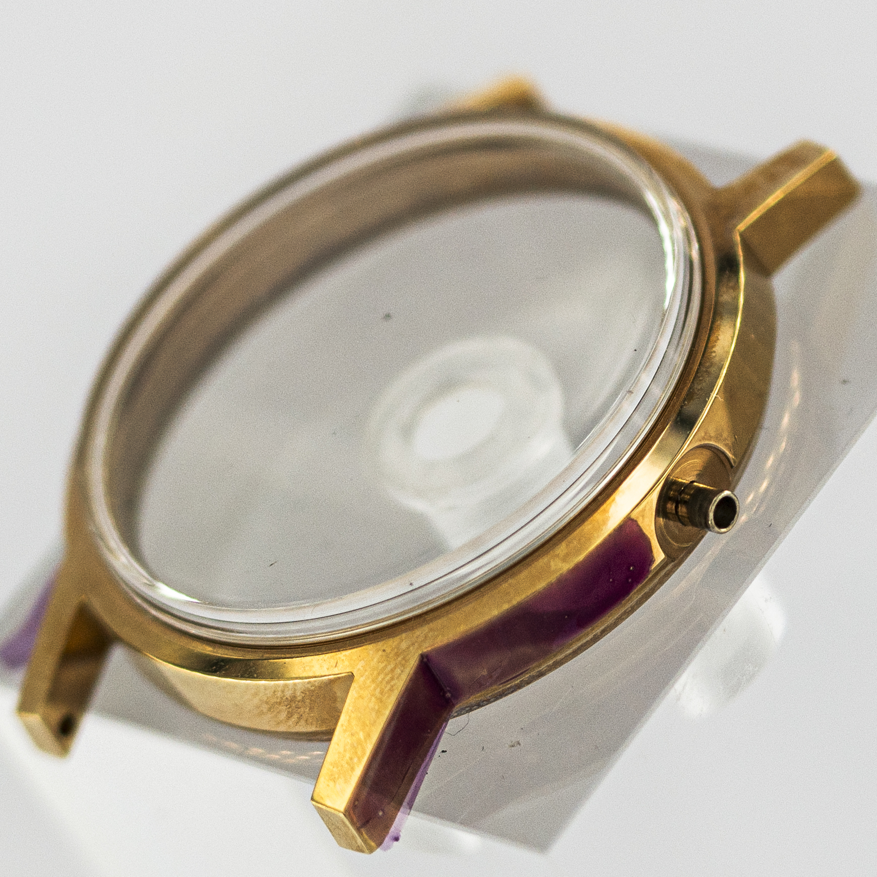 1335_marcels_watch_group_vintage_wristwatch_1972_omega_136.0098_geneve_case_side_13