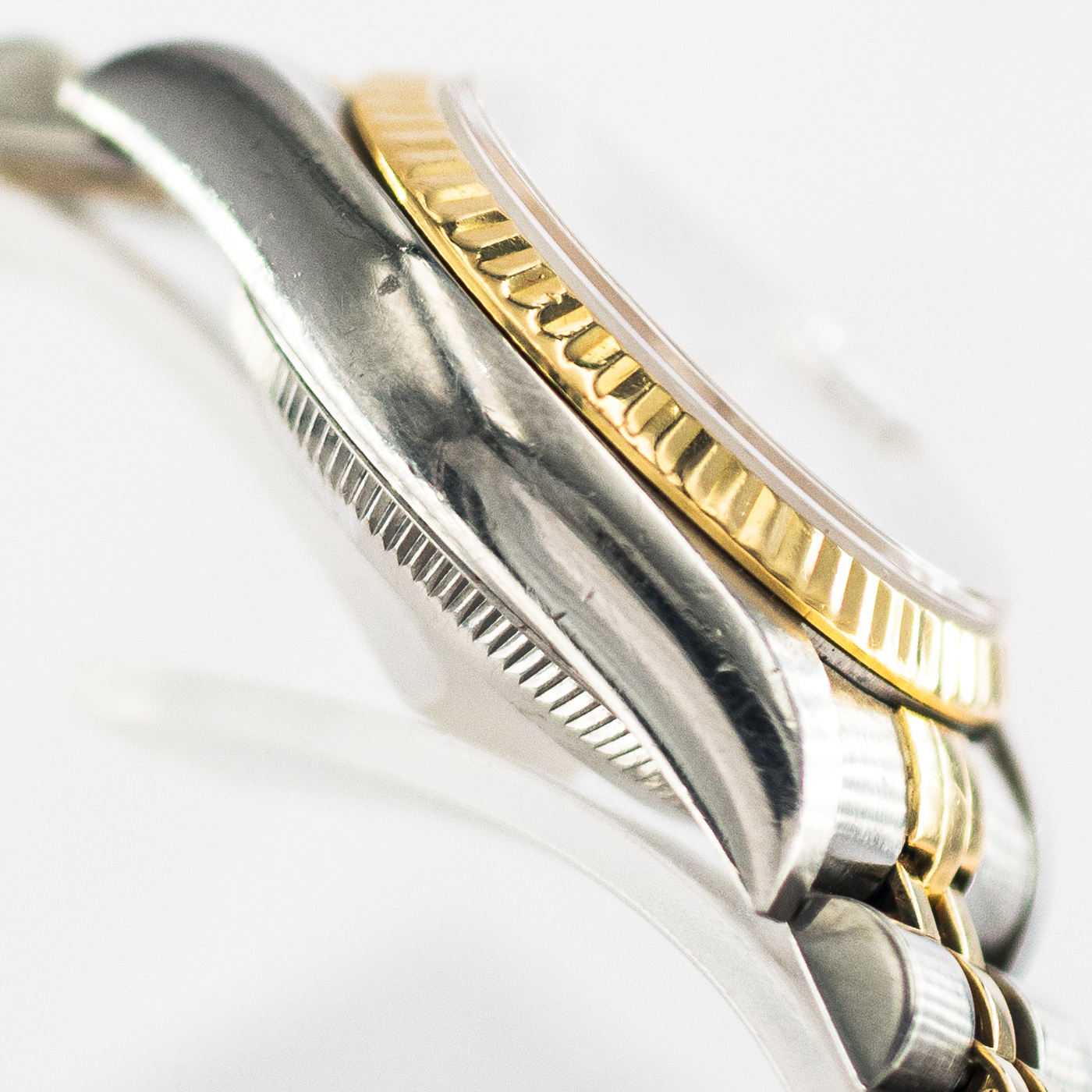 1338_marcels_watch_group_1997_vintage_lady_rolex_69173_datejust_26_case_side_02