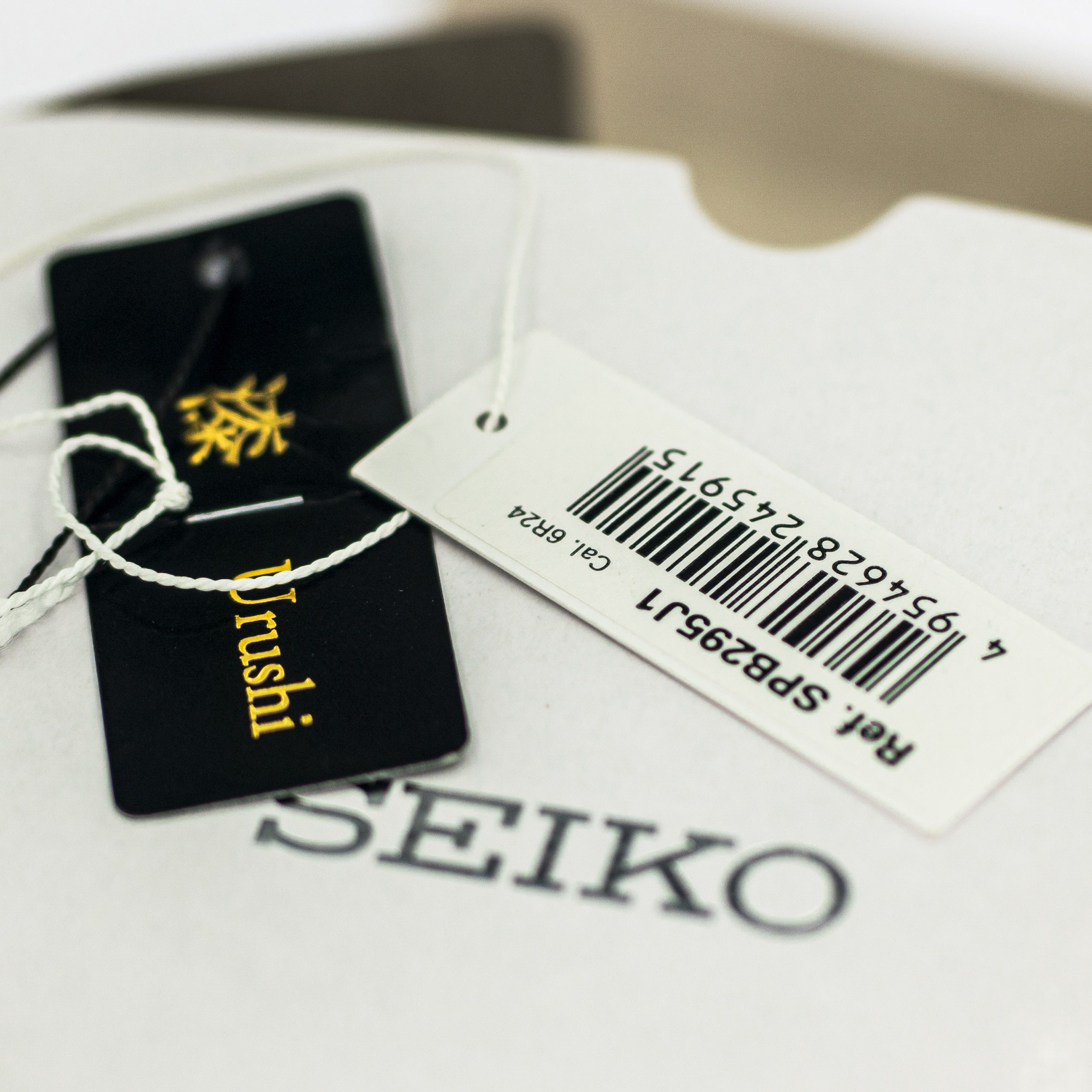 1341_marcels_watch_group_seiko_SPB295J1_presage_craftman_urushi_6R24