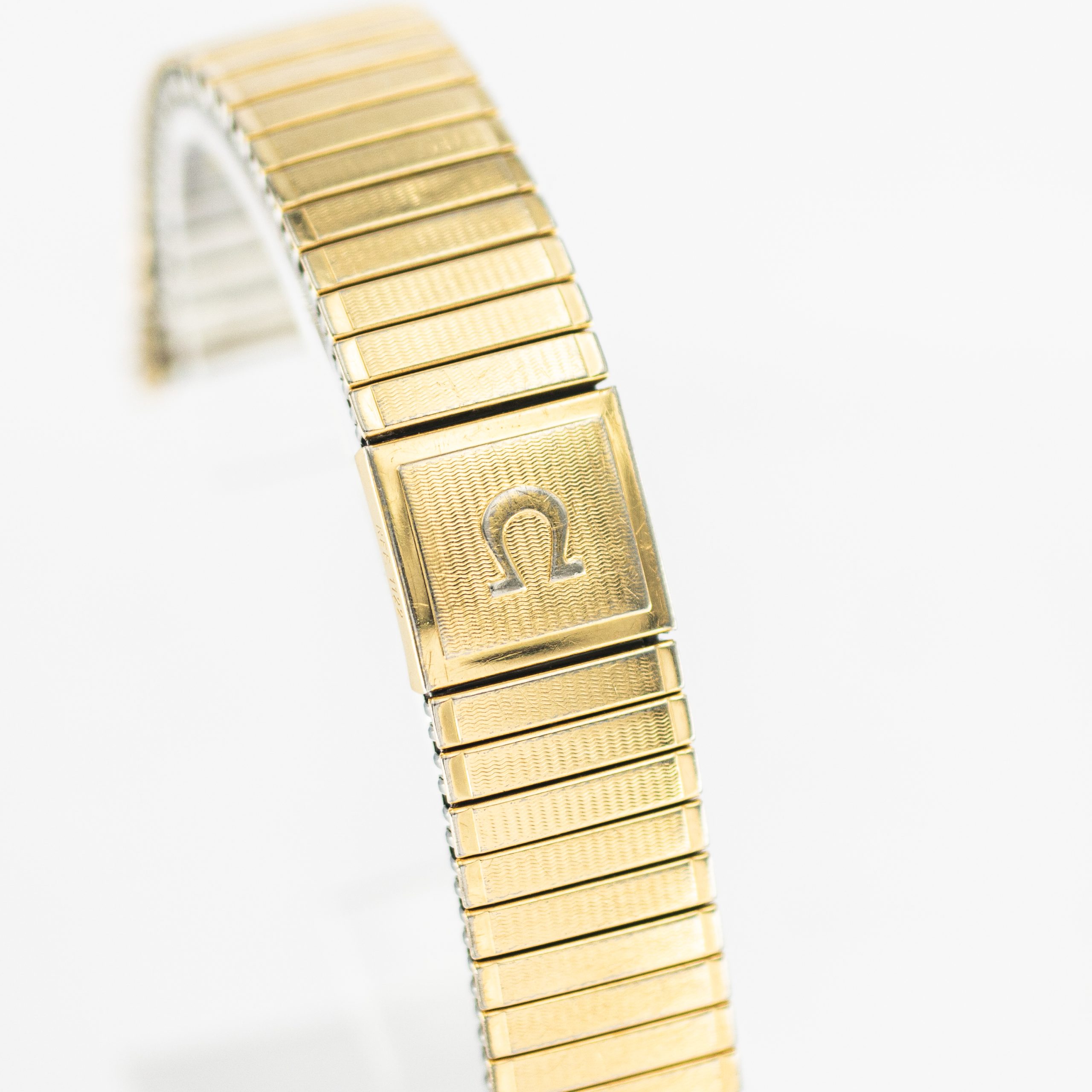 OMSTR09_marcels_watch_group_vintage_omega_flexi_bracelet_071_gold_plated_03