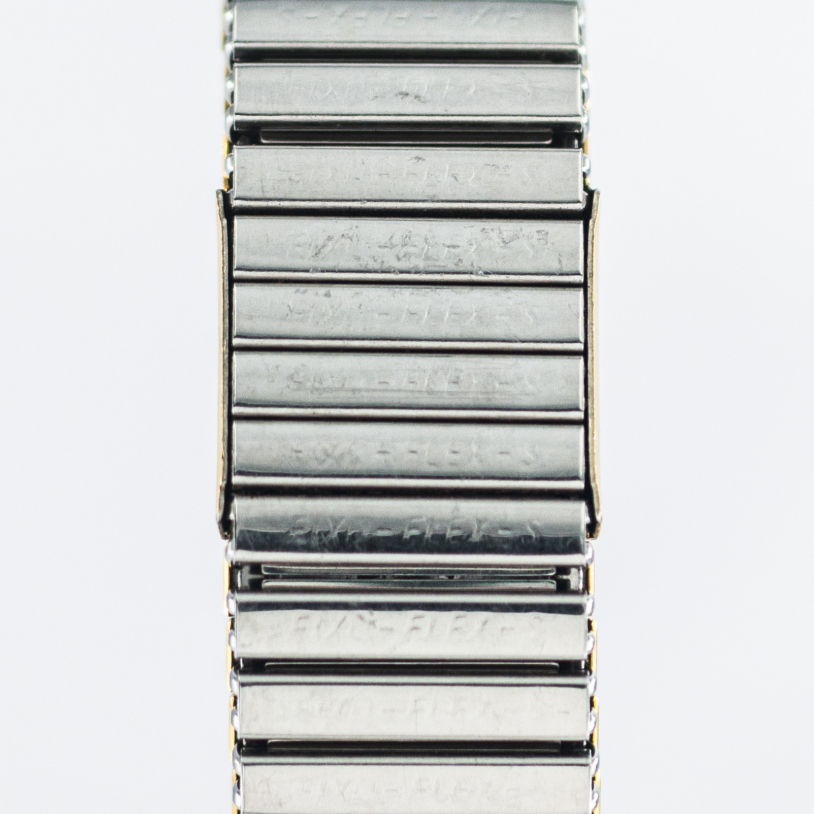 OMSTR09_marcels_watch_group_vintage_omega_flexi_bracelet_071_gold_plated_11