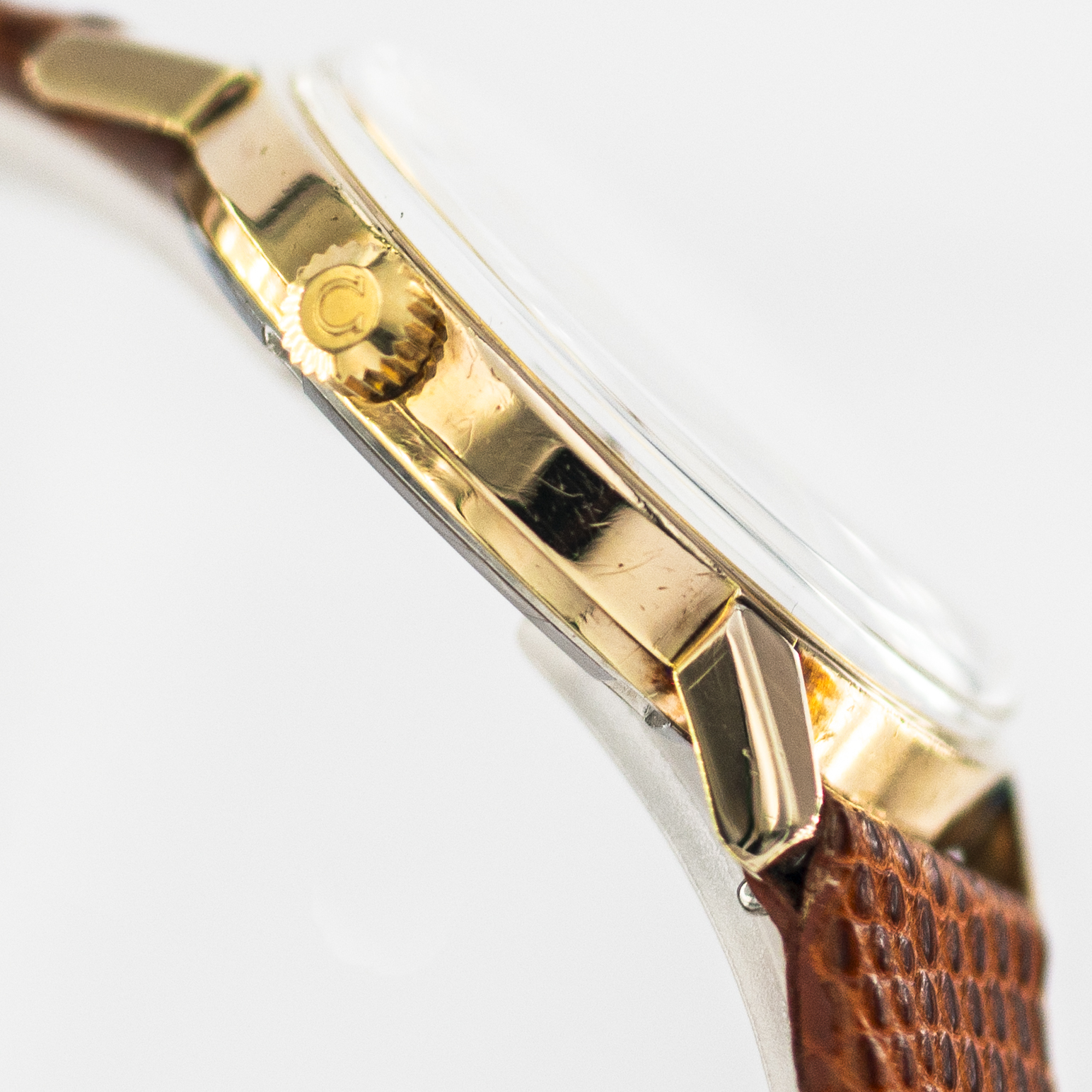 1333_marcels_watch_group_vintage_wristwatch_1966_omega_135.011_seamaster_600_case_side_09
