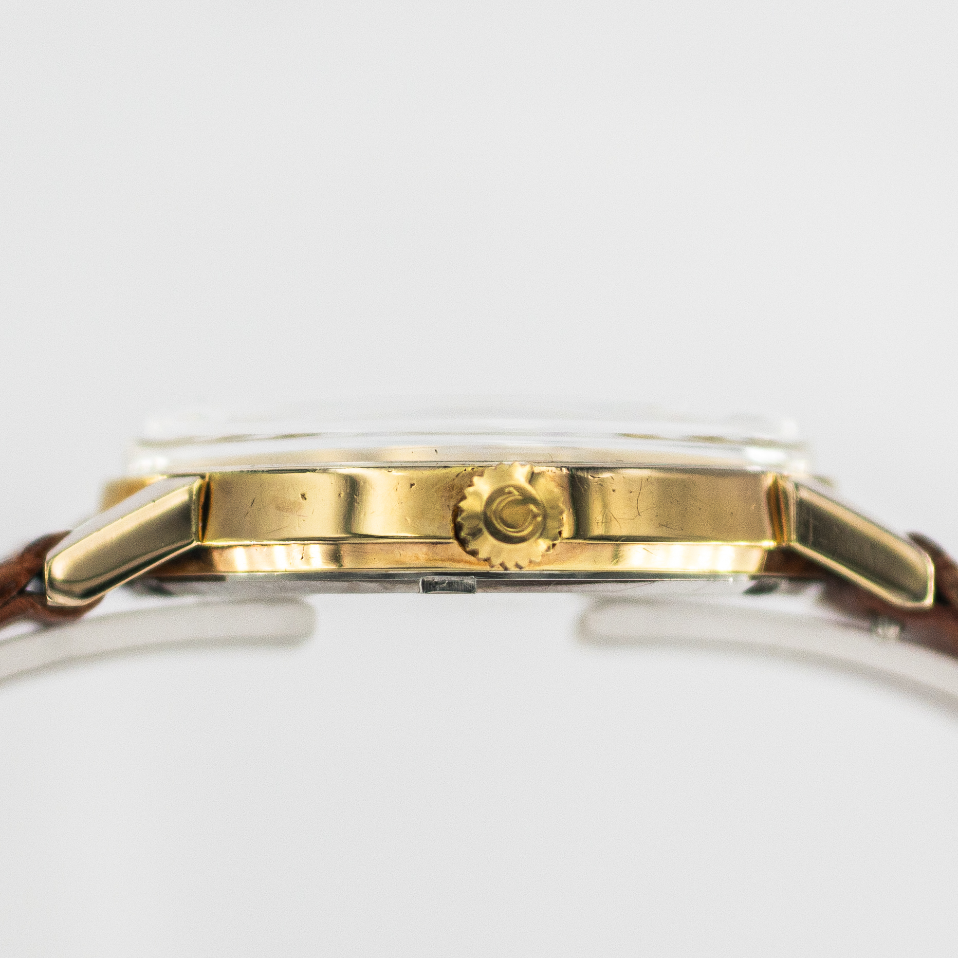 1333_marcels_watch_group_vintage_wristwatch_1966_omega_135.011_seamaster_600_case_side_10
