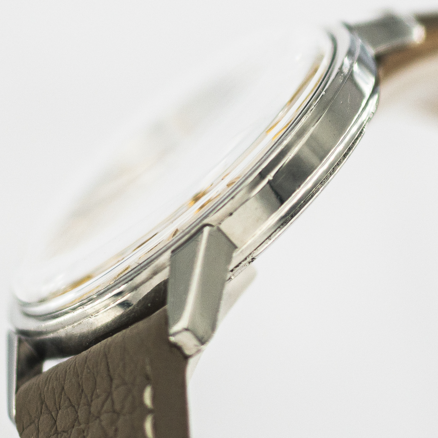 1348_marcels_watch_group_vintage_wristwatch_1963_omega_165.001_seamaster_case_side_03