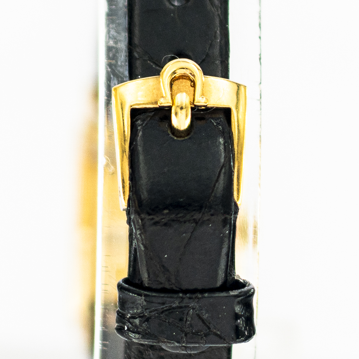 1373_marcels_watch_group_vintage_wristwatch_1966_omega_lady_511178_tank_buckle_01