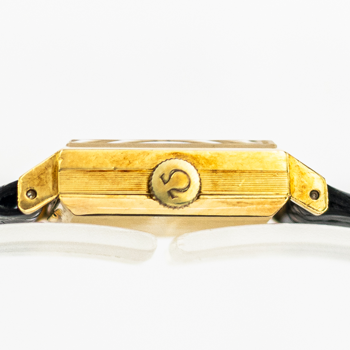 1373_marcels_watch_group_vintage_wristwatch_1966_omega_lady_511178_tank_case_side_10