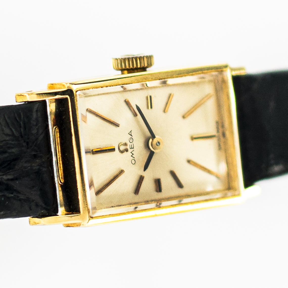 1373_marcels_watch_group_vintage_wristwatch_1966_omega_lady_511178_tank_dial_02