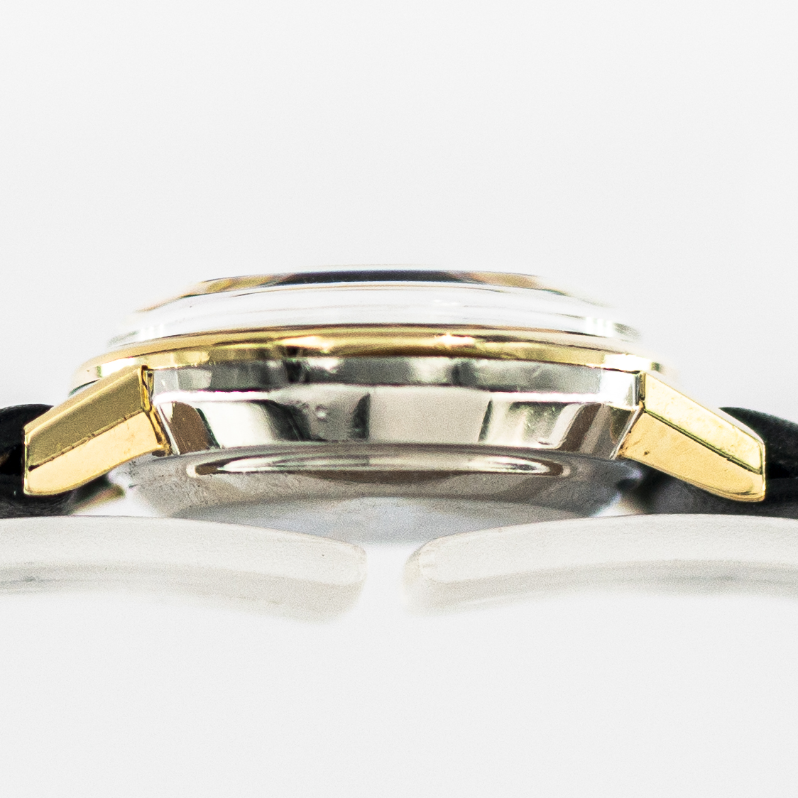 1322_marcels_watch_group_ladies_vintage_watch_omega_515.005_seamaster_de_ville_case_side_05