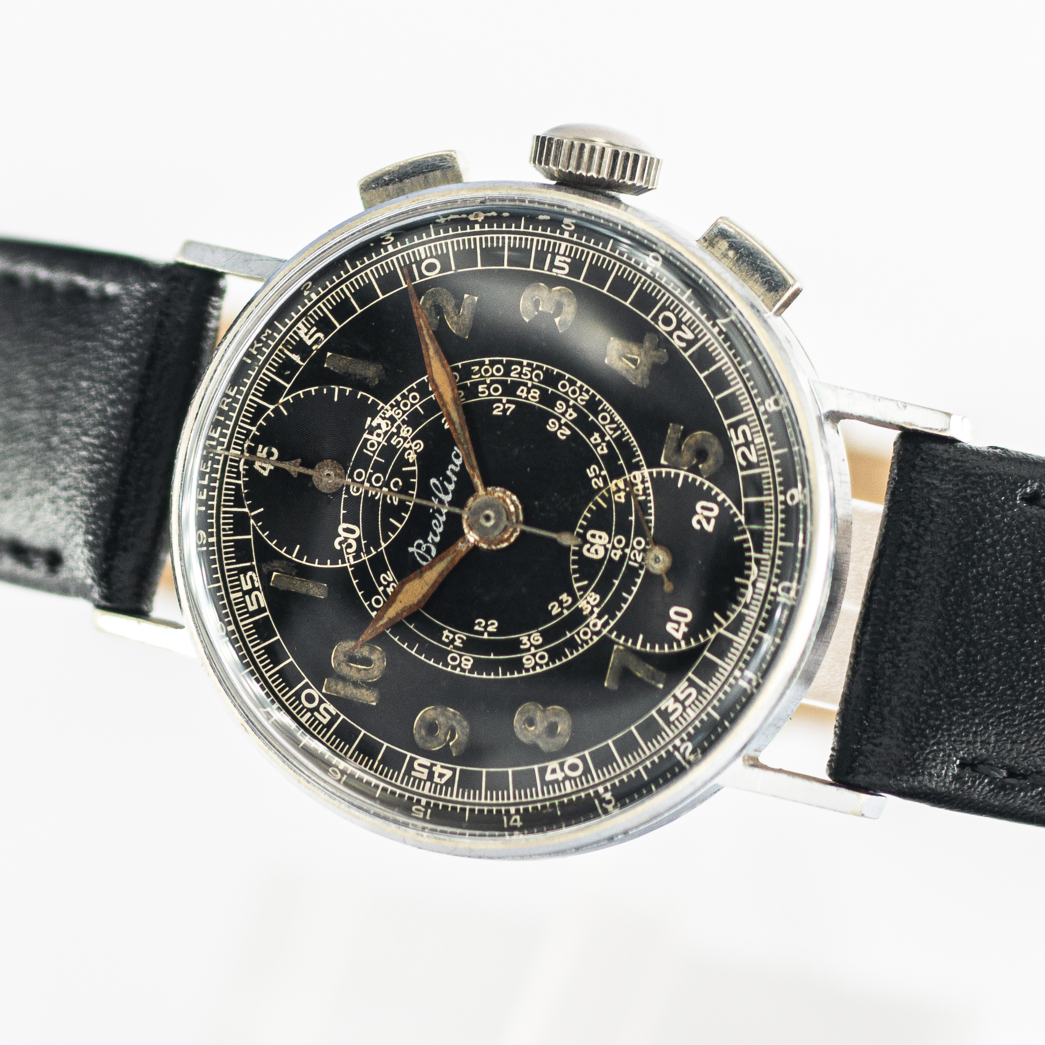 1382_marcels_watch_group_vintage_wristwatch_1930s_breitling_chronograph_dial_06