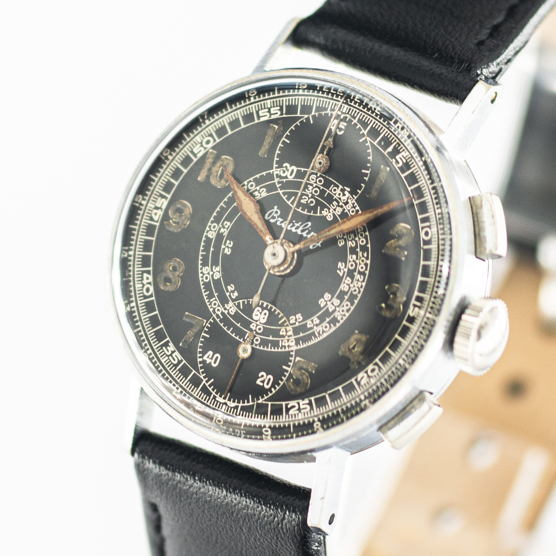 1382_marcels_watch_group_vintage_wristwatch_1930s_breitling_chronograph_dial_12