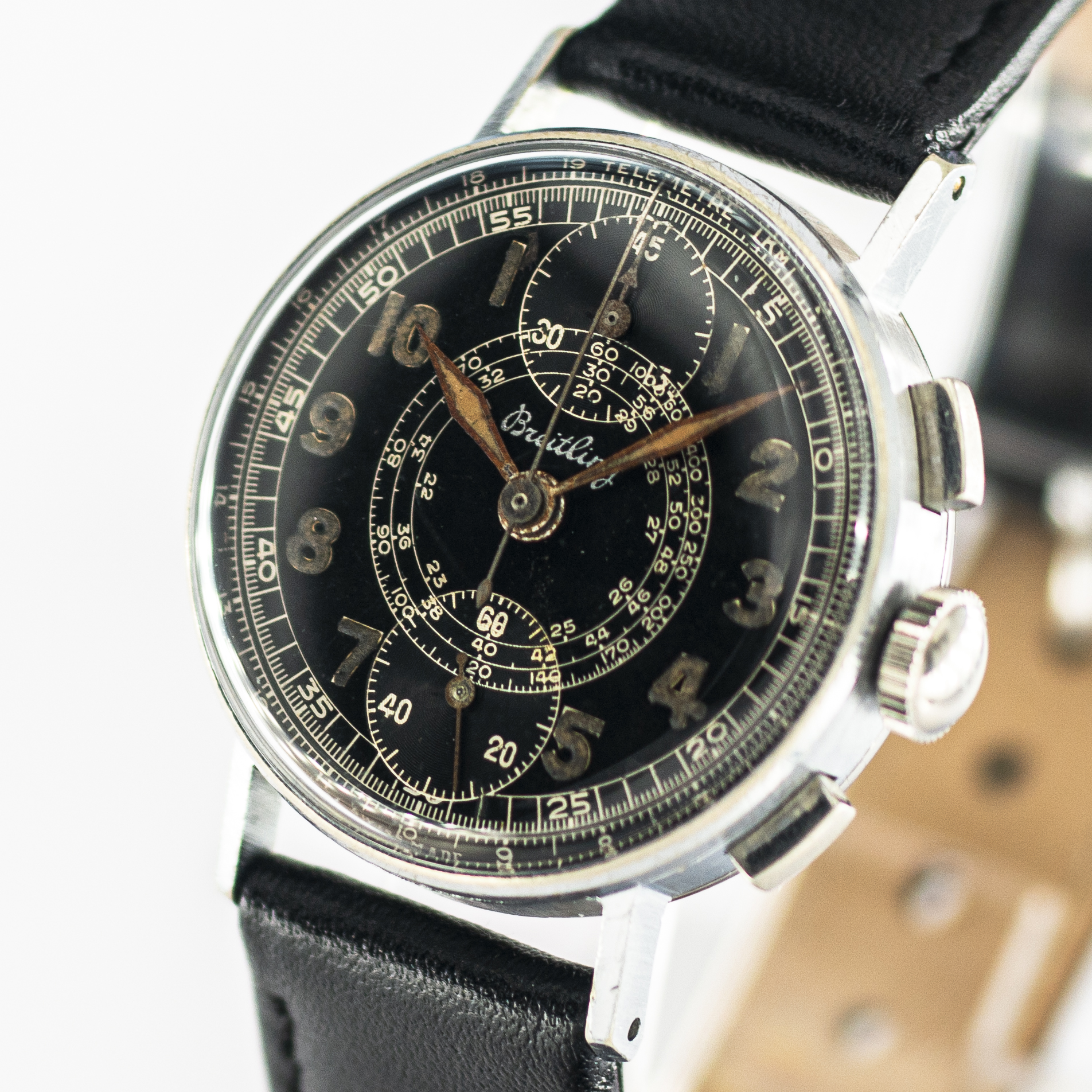 1382_marcels_watch_group_vintage_wristwatch_1930s_breitling_chronograph_dial_13