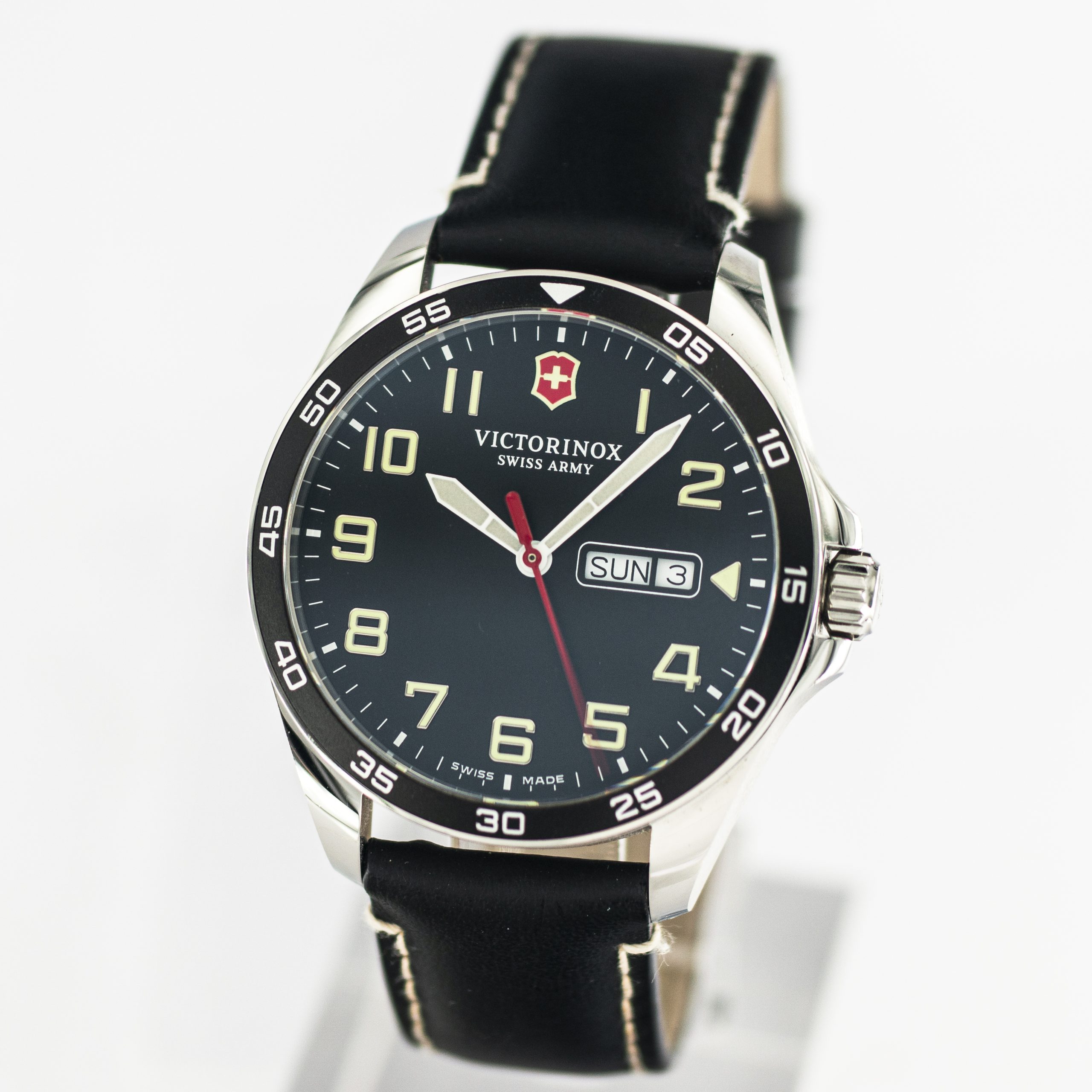 1383_marcels_watch_group_victorinox_241846_wristwatch_dial_06