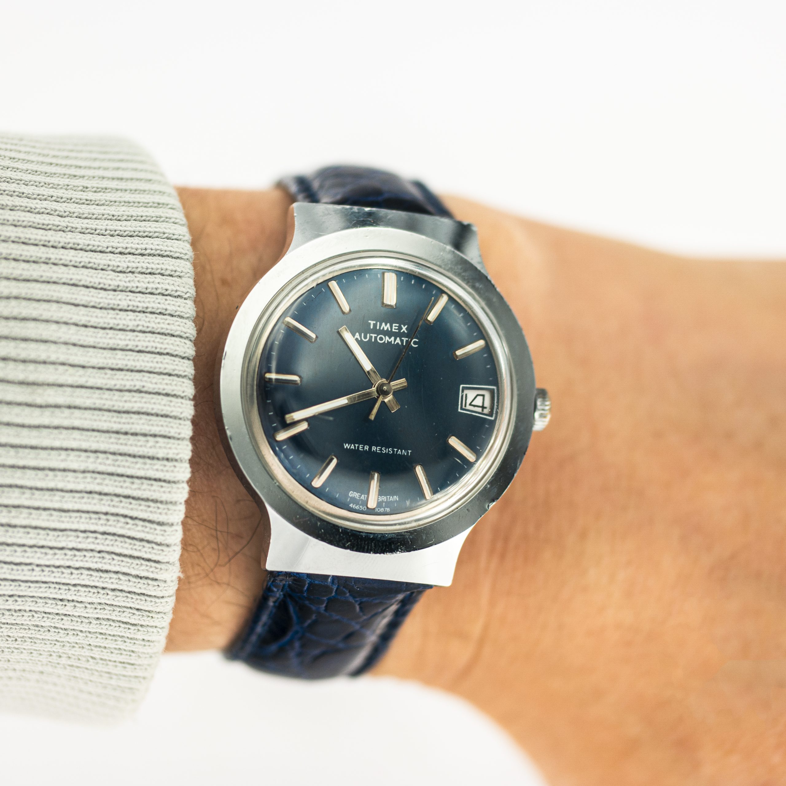 1388_marcels_watch_group_vintage_timex_automatic_wristshot_01