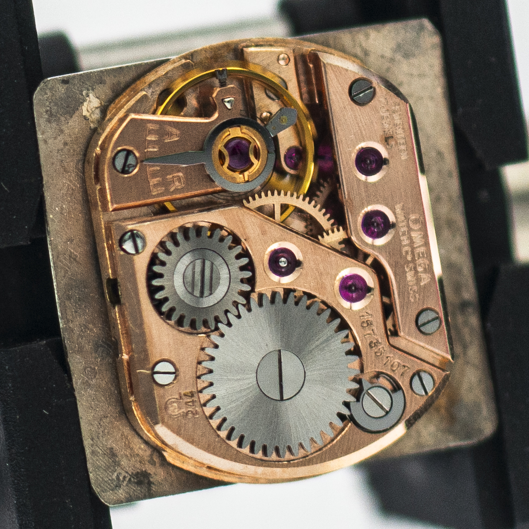 1359_marcels_watch_group_vintage_wristwatch_ladies_omega_3994_cal244_movement_03