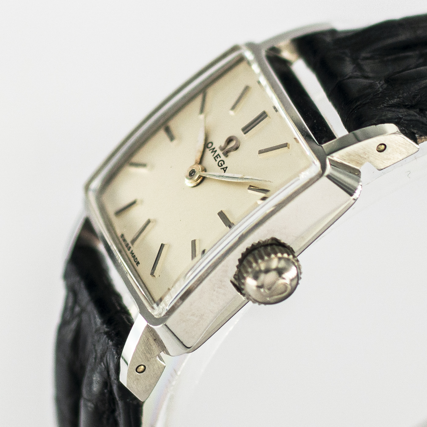 1359_marcels_watch_group_vintage_wristwatch_ladies_omega_3994_dial_05