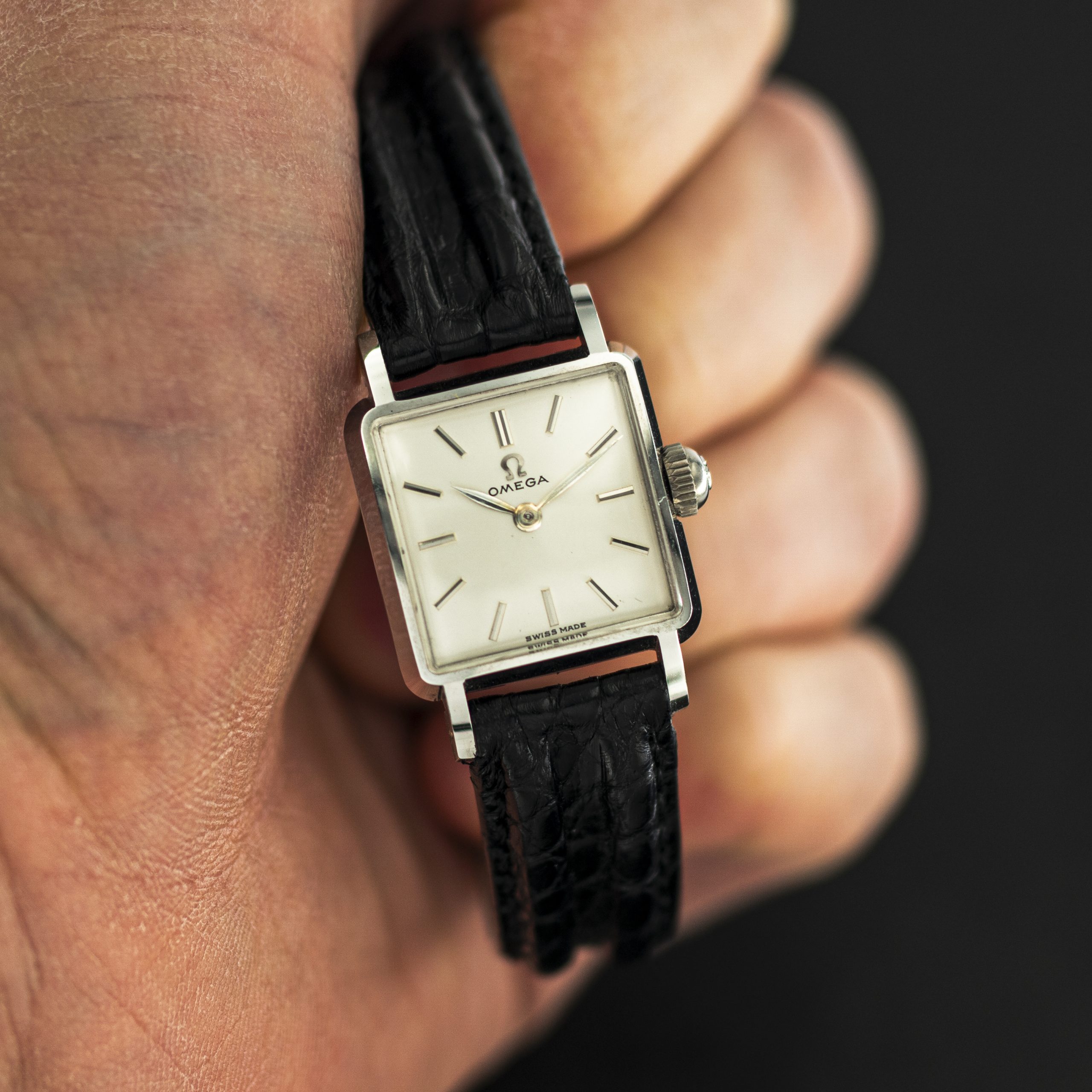 1359_marcels_watch_group_vintage_wristwatch_ladies_omega_3994_dial_12