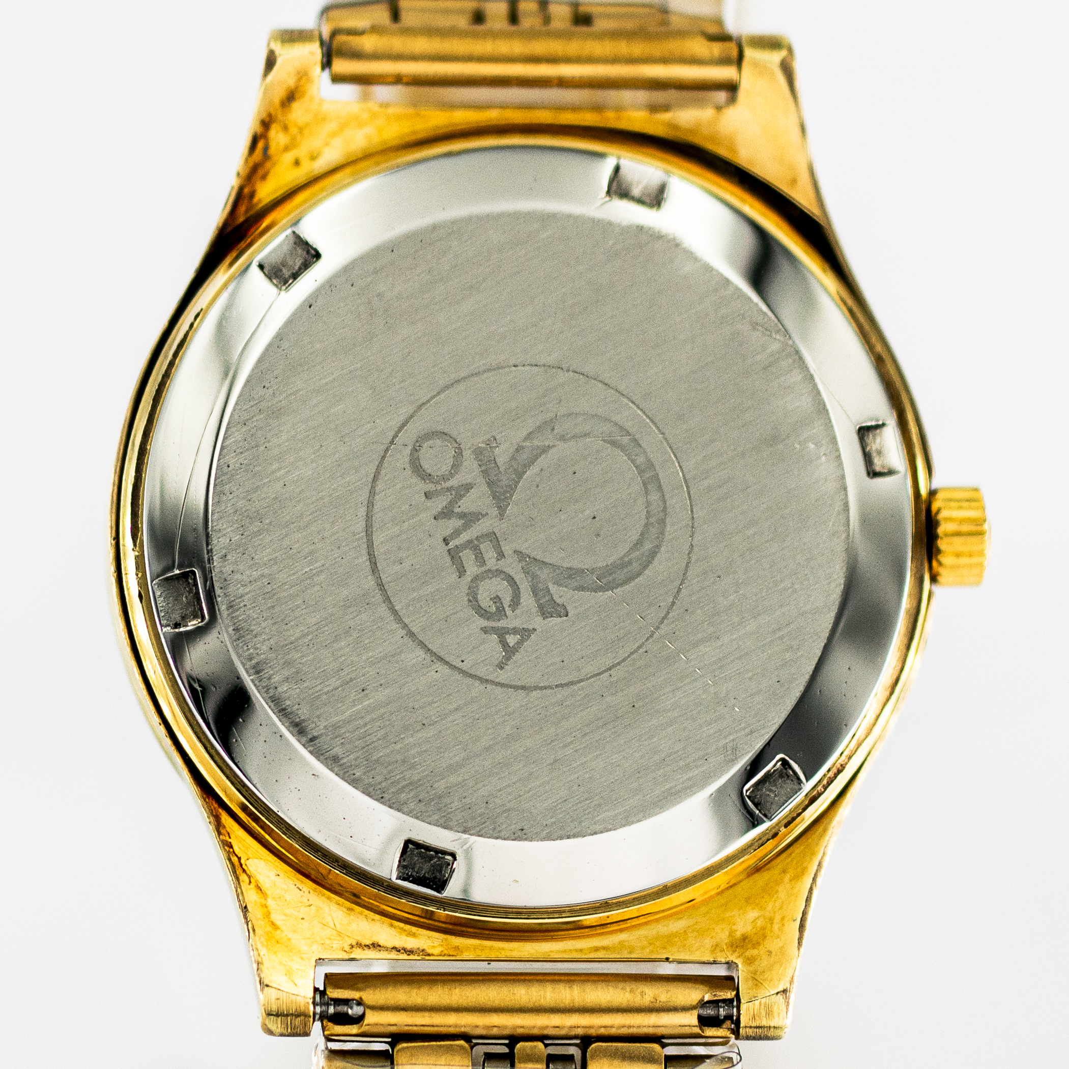 1390_marcels_watch_group_vintage_wristwatch_1973_omega_166.0168_geneve_caseback_06