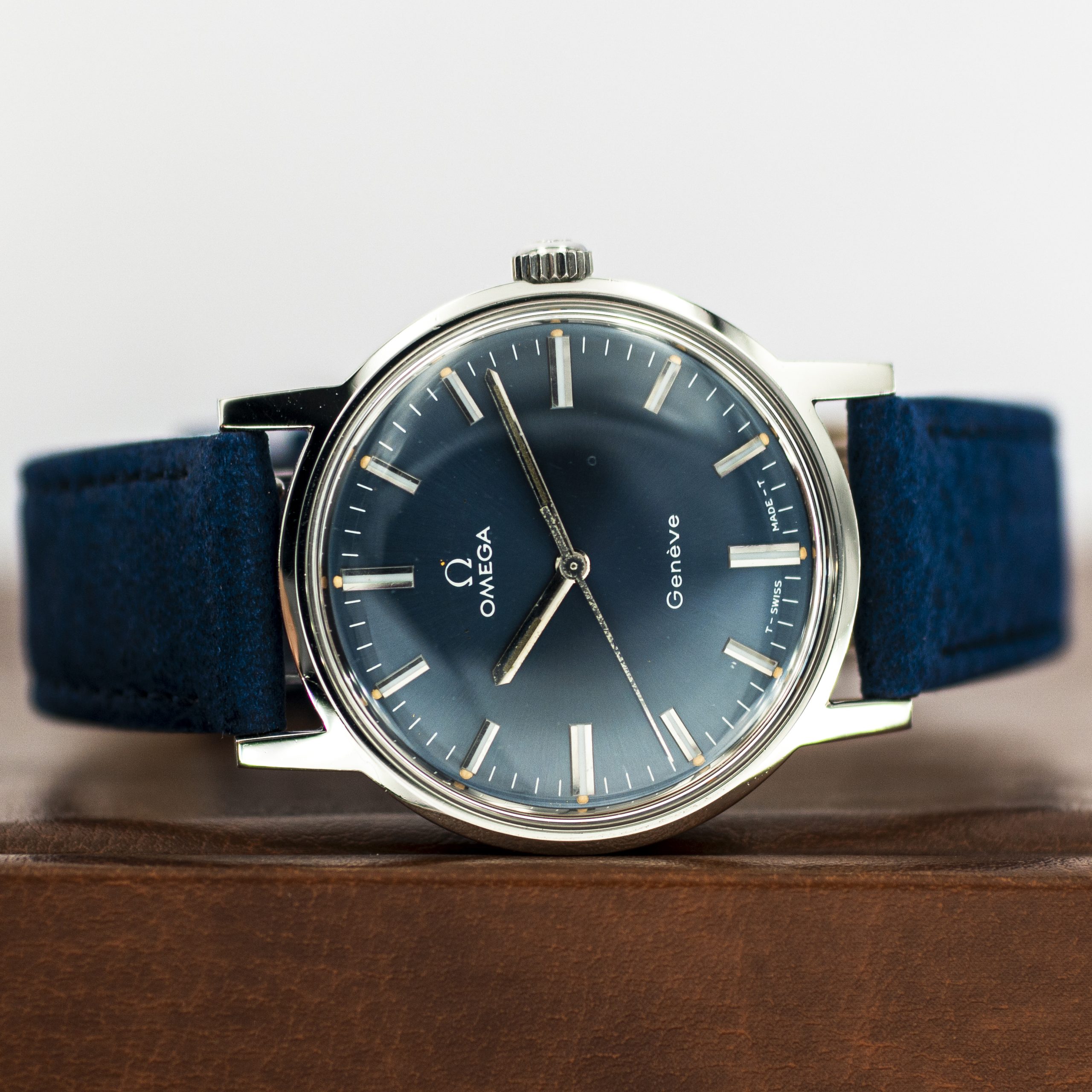 1391_marcels_watch_group_vintage_wristwatch_1970_omega_135.070_geneve_dial_13