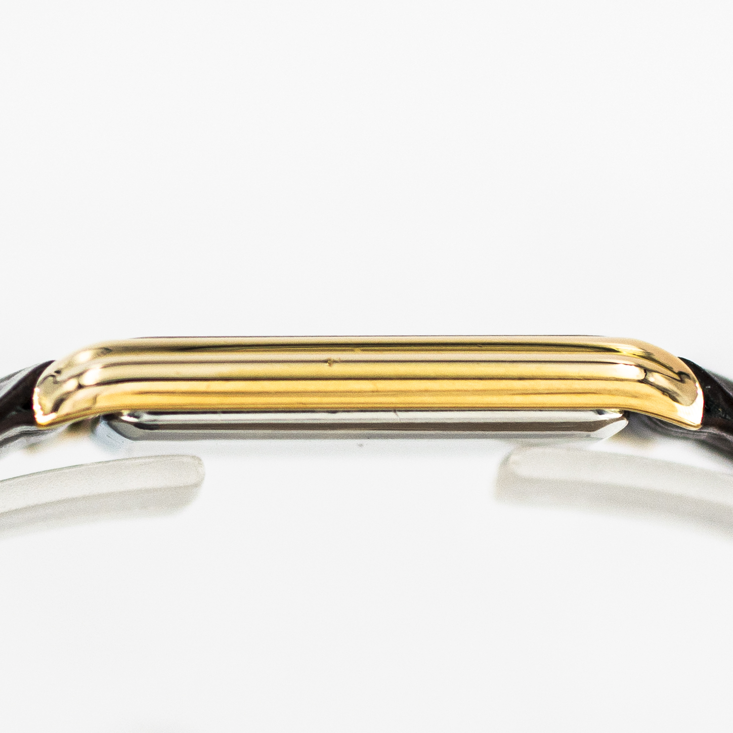 1402_marcels_watch_group_vintage_wristwatch_1981_omega_191.0107_de_ville_tank_case_side_05