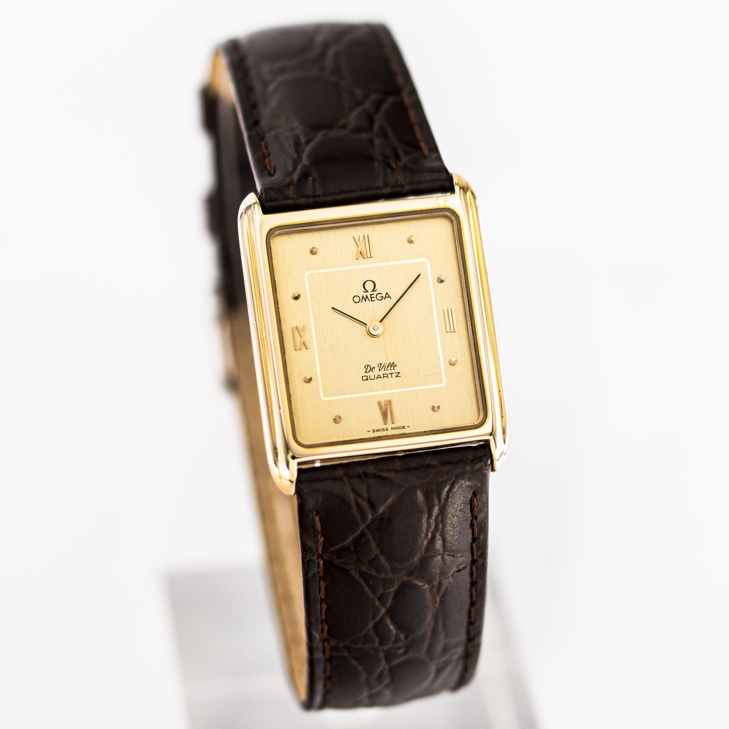 1402_marcels_watch_group_vintage_wristwatch_1981_omega_191.0107_de_ville_tank_dial_09