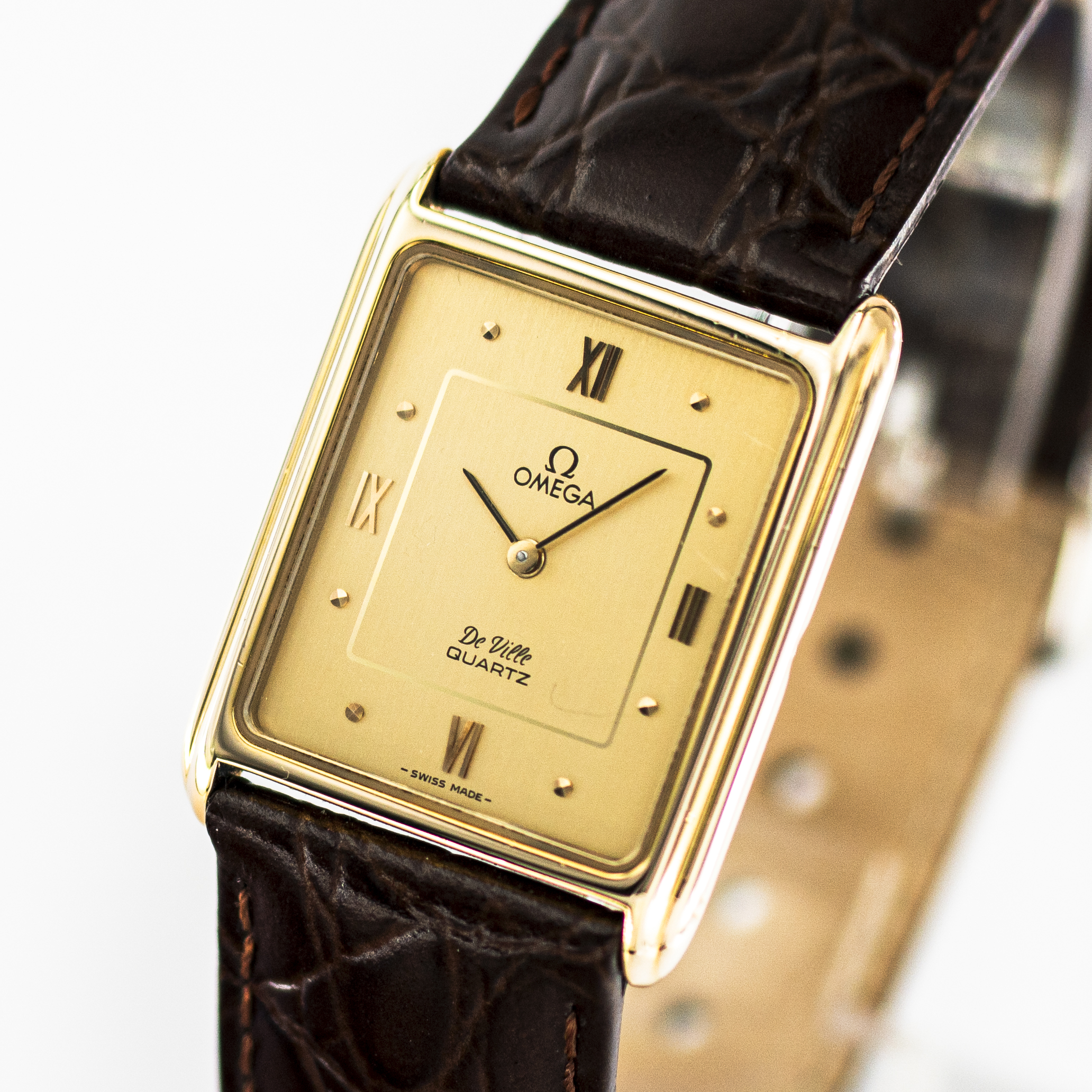 1402_marcels_watch_group_vintage_wristwatch_1981_omega_191.0107_de_ville_tank_dial_13