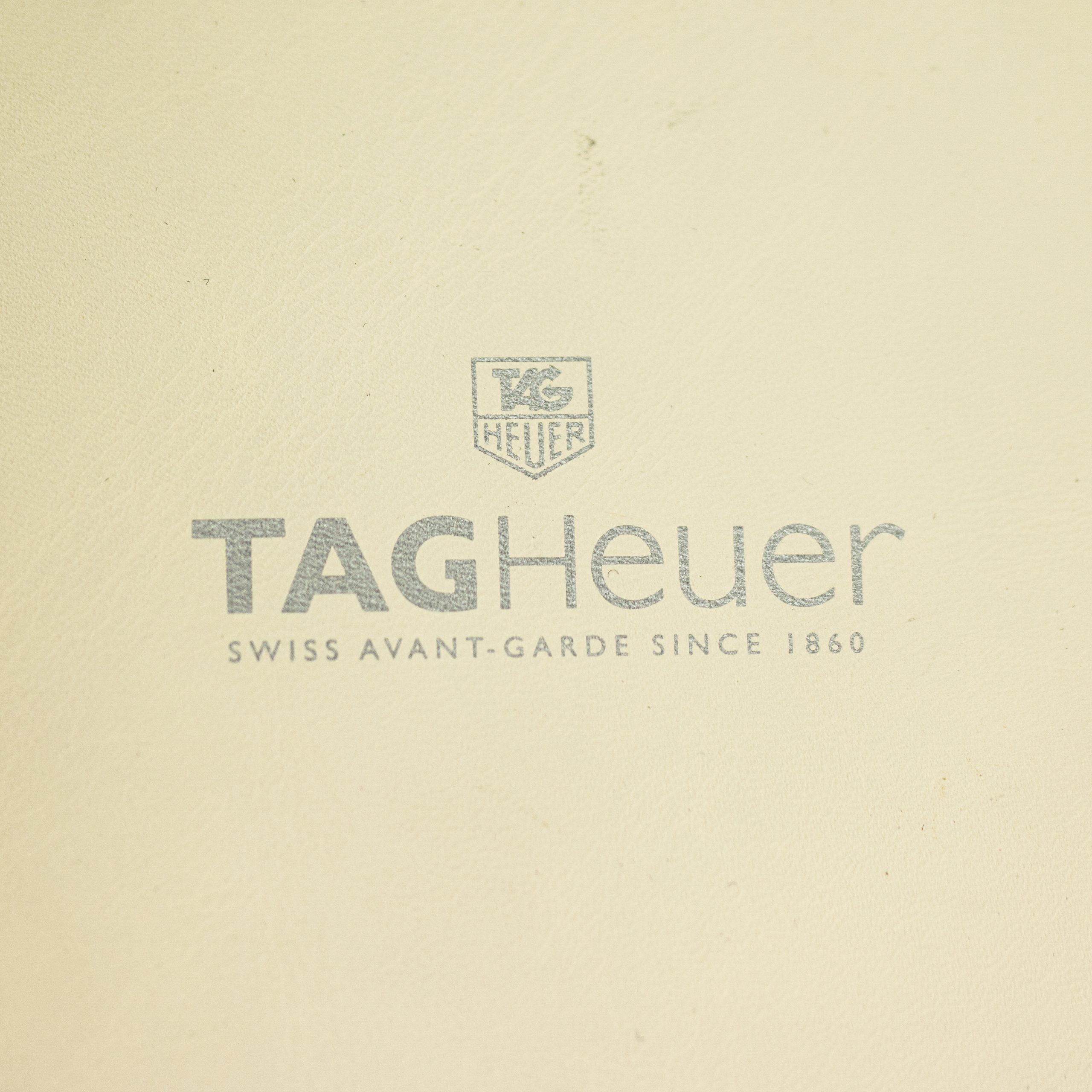 1423_marcels_watch_group_pre_owned_tag_heuer_WAV